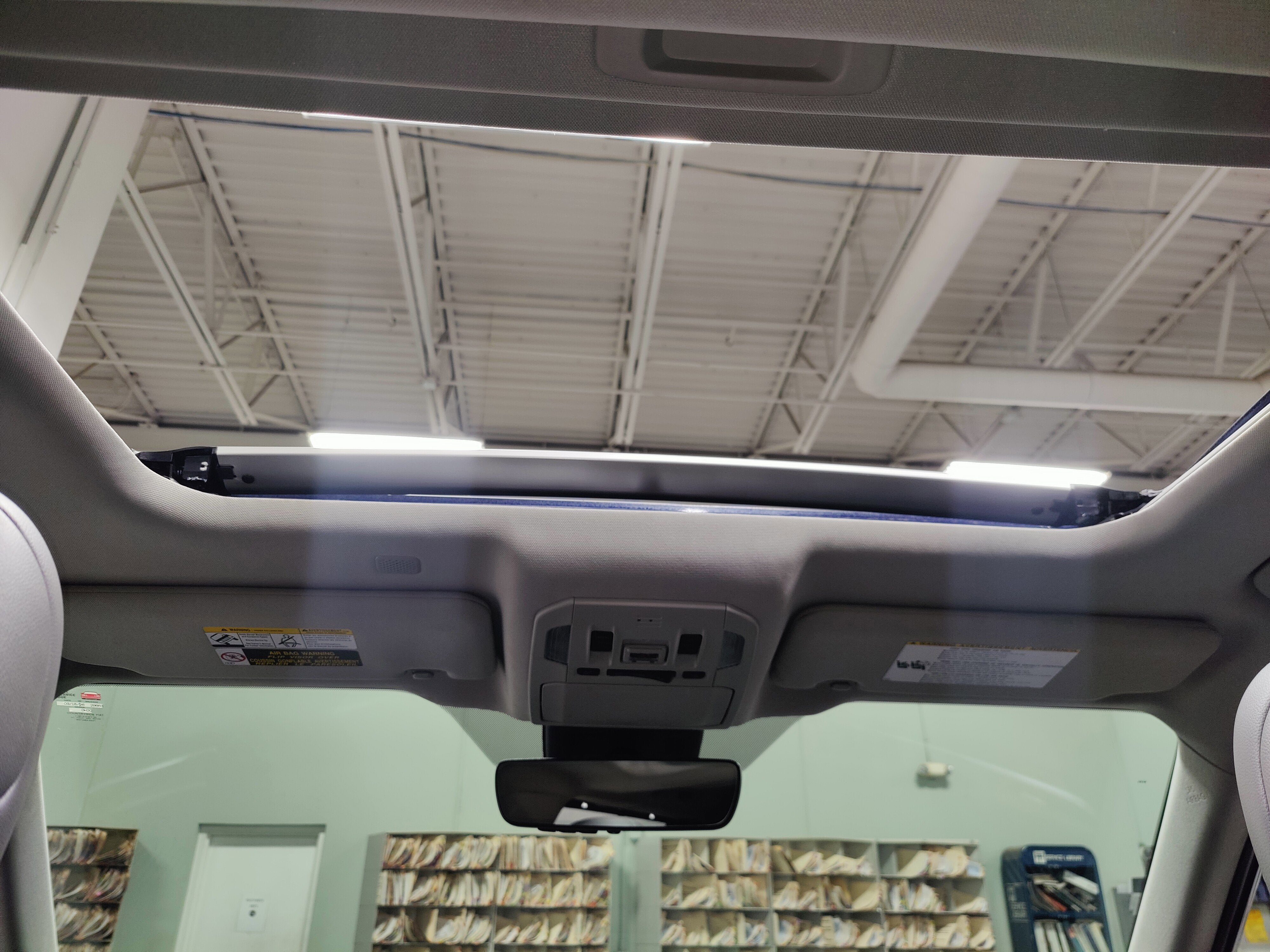 2022 Toyota Highlander XLE AWD w/Sunroof