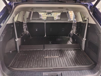 2022 Toyota Highlander XLE AWD w/Sunroof