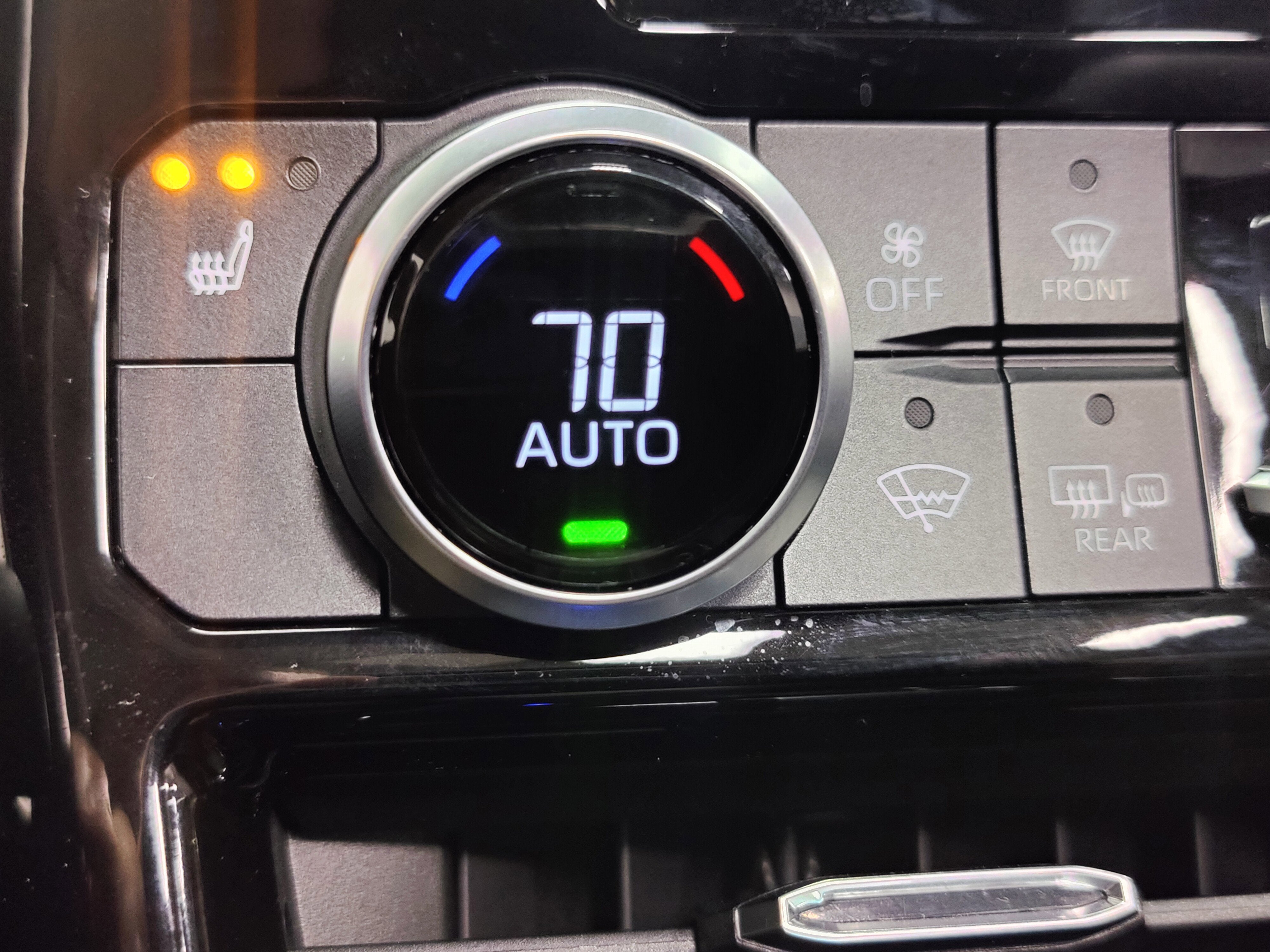 2022 Toyota Highlander XLE AWD w/Sunroof