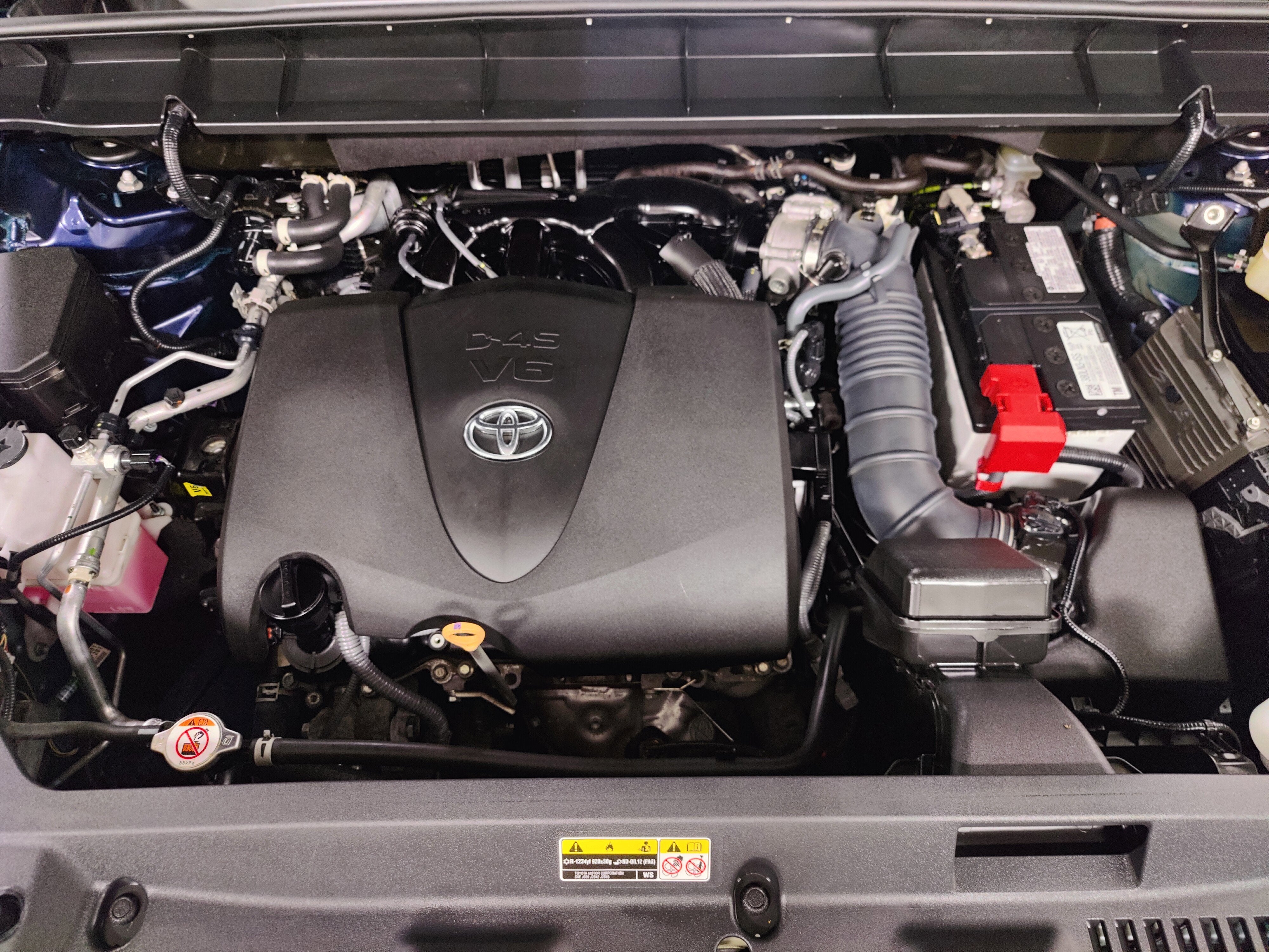 2022 Toyota Highlander XLE AWD w/Sunroof