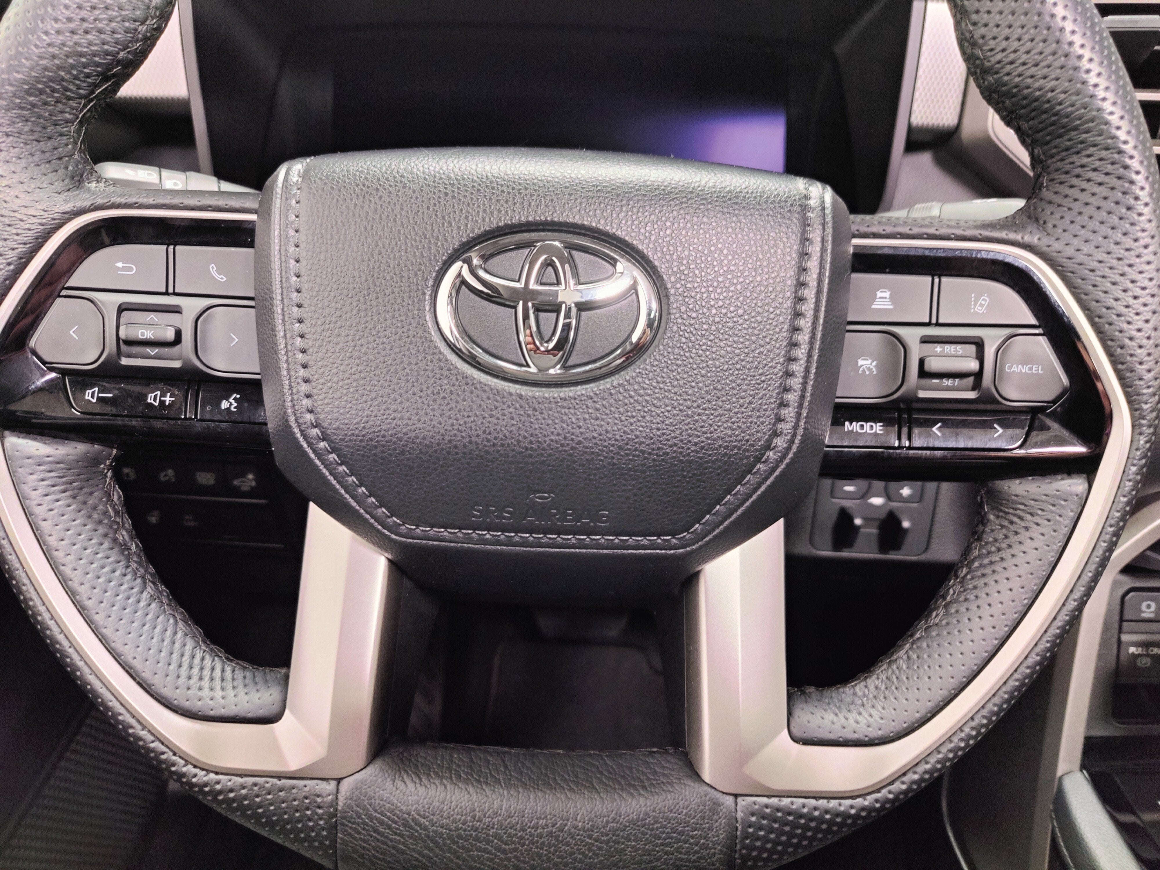 2024 Toyota Tundra 4WD CrewMax Limited Hybrid 4X4 w/Sunroof