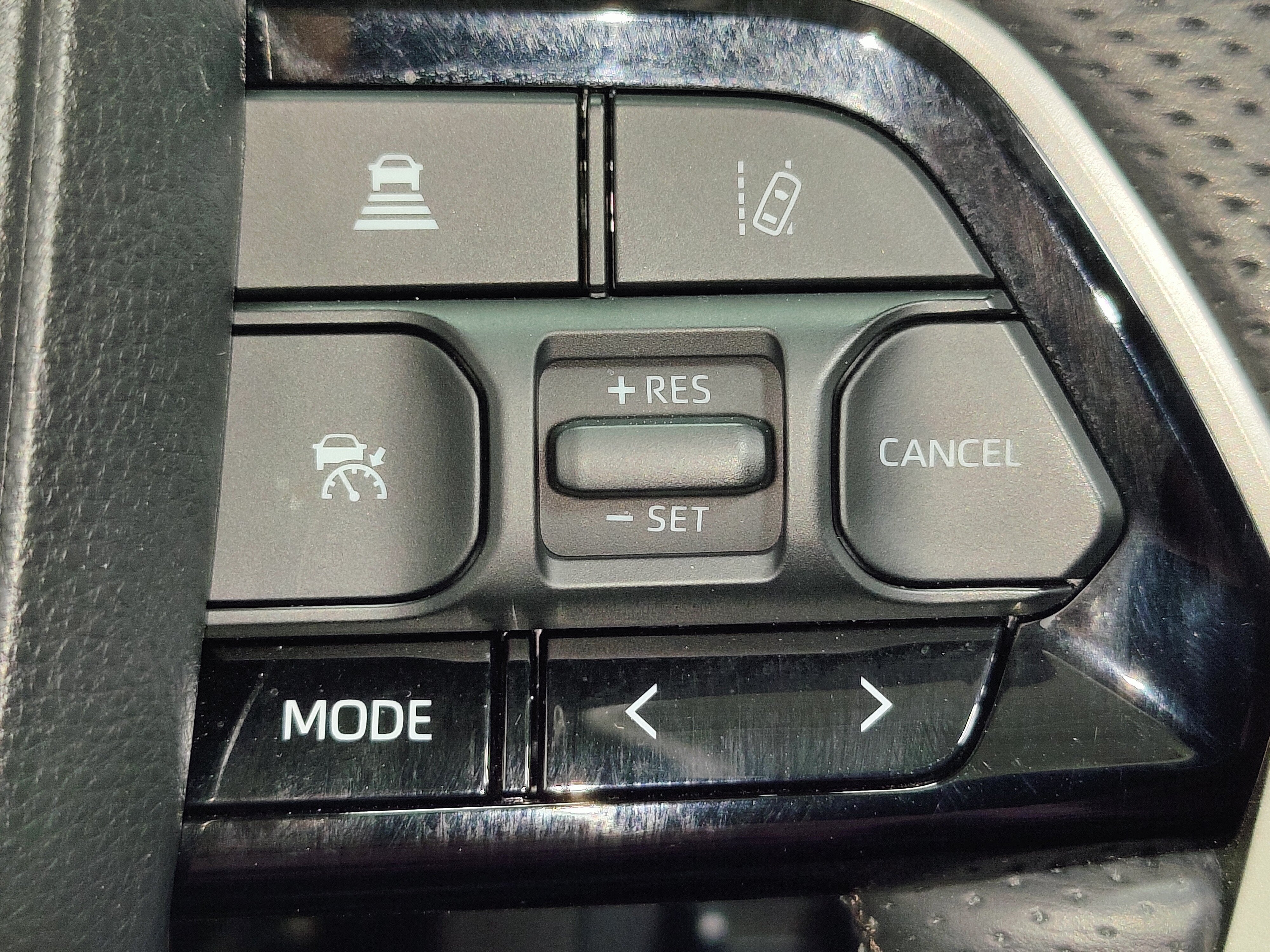 2024 Toyota Tundra 4WD CrewMax Limited Hybrid 4X4 w/Sunroof