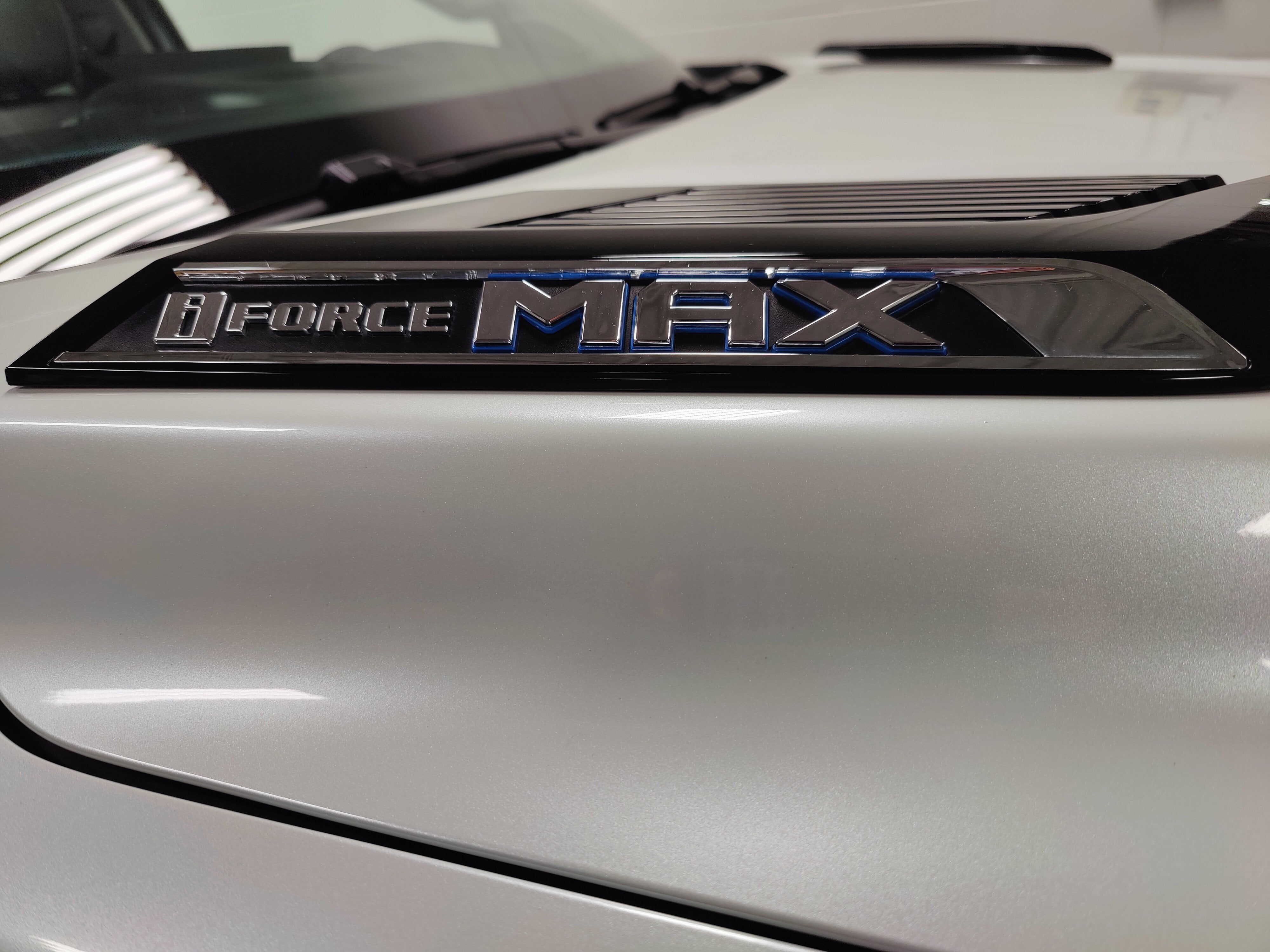 2024 Toyota Tundra 4WD CrewMax Limited Hybrid 4X4 w/Sunroof