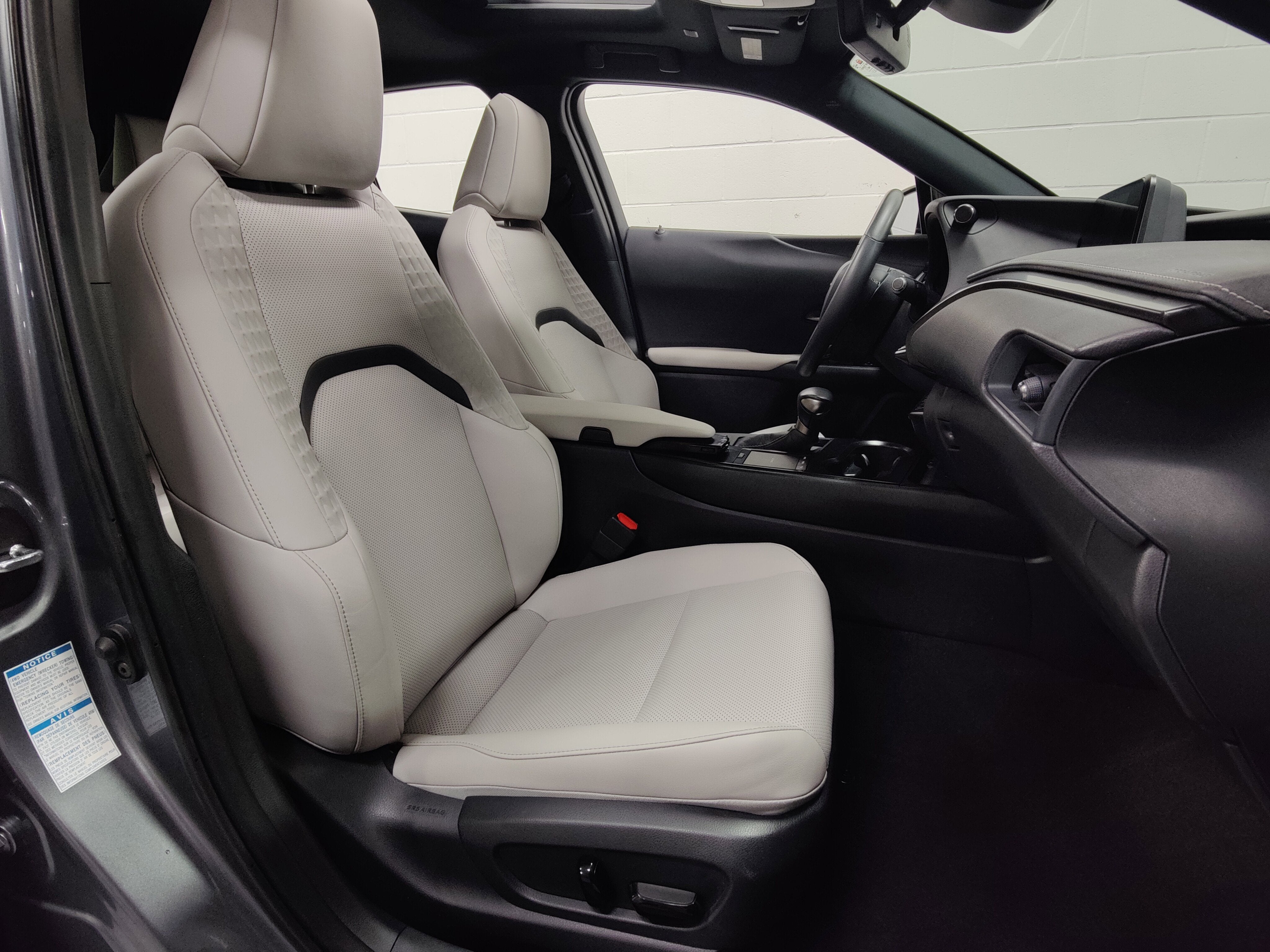 2021 Lexus UX UX 250h Premium AWD w/Sunroof