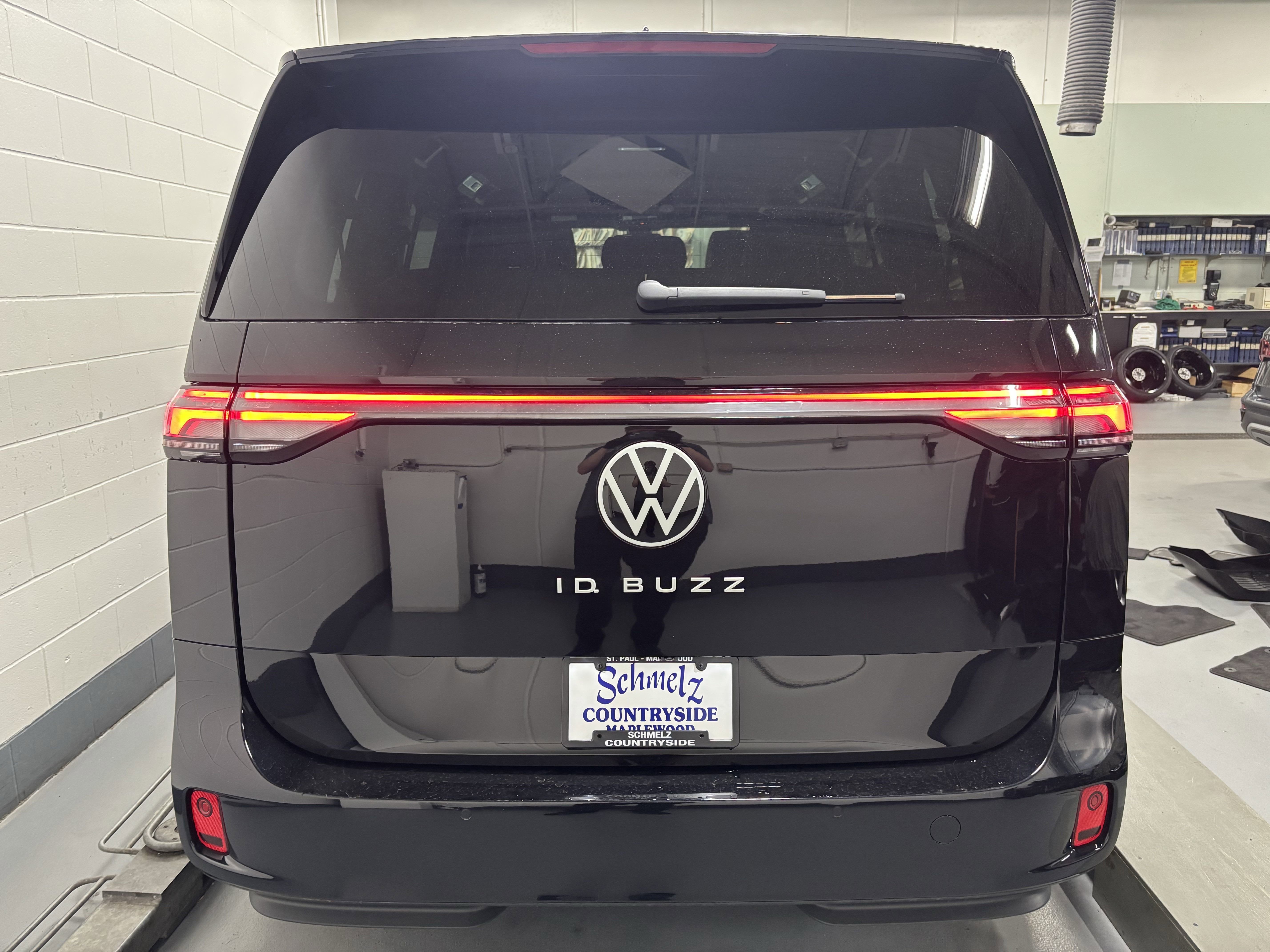 2025 Volkswagen ID. Buzz Pro S