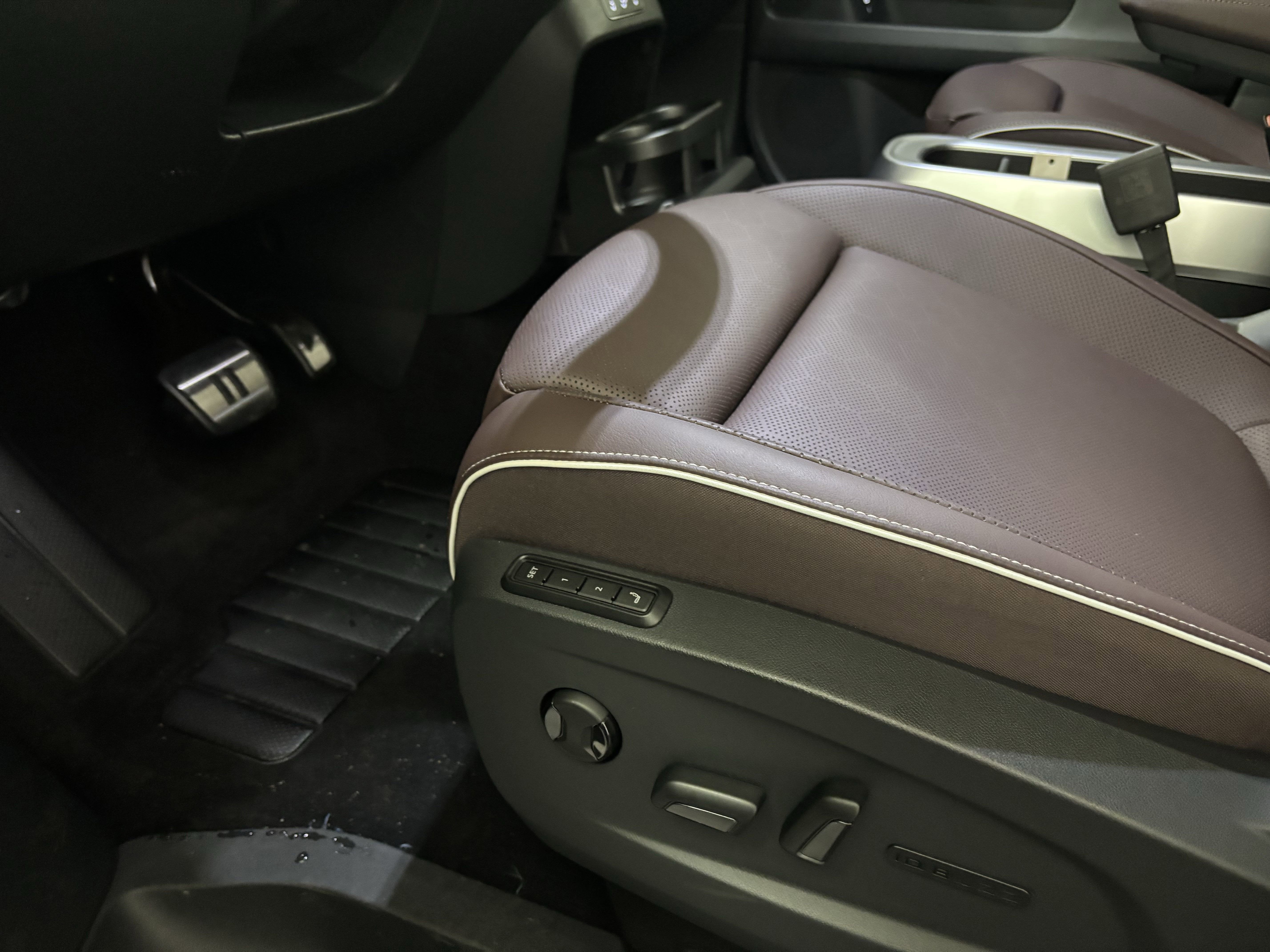 2025 Volkswagen ID. Buzz Pro S