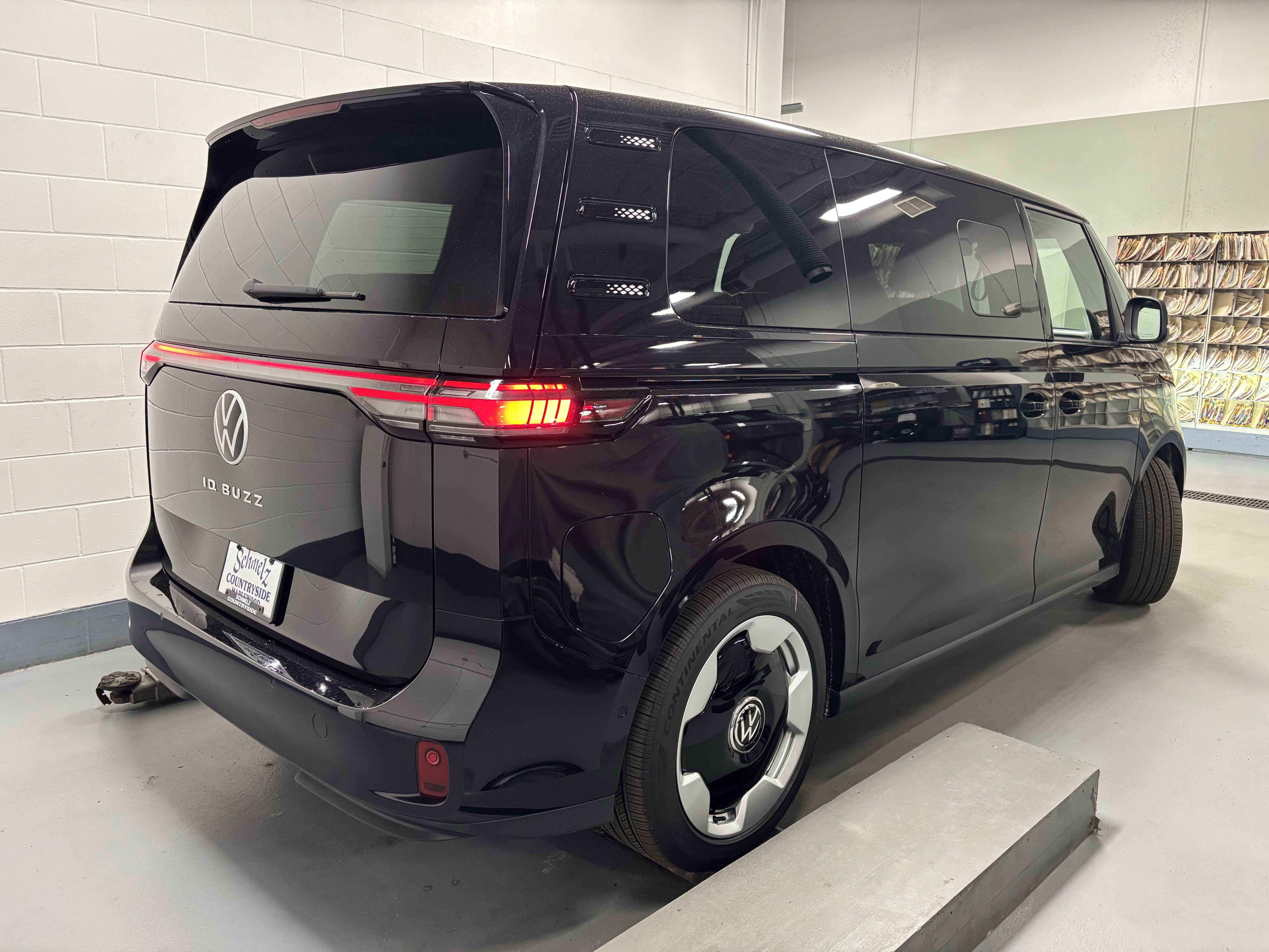 2025 Volkswagen ID. Buzz Pro S