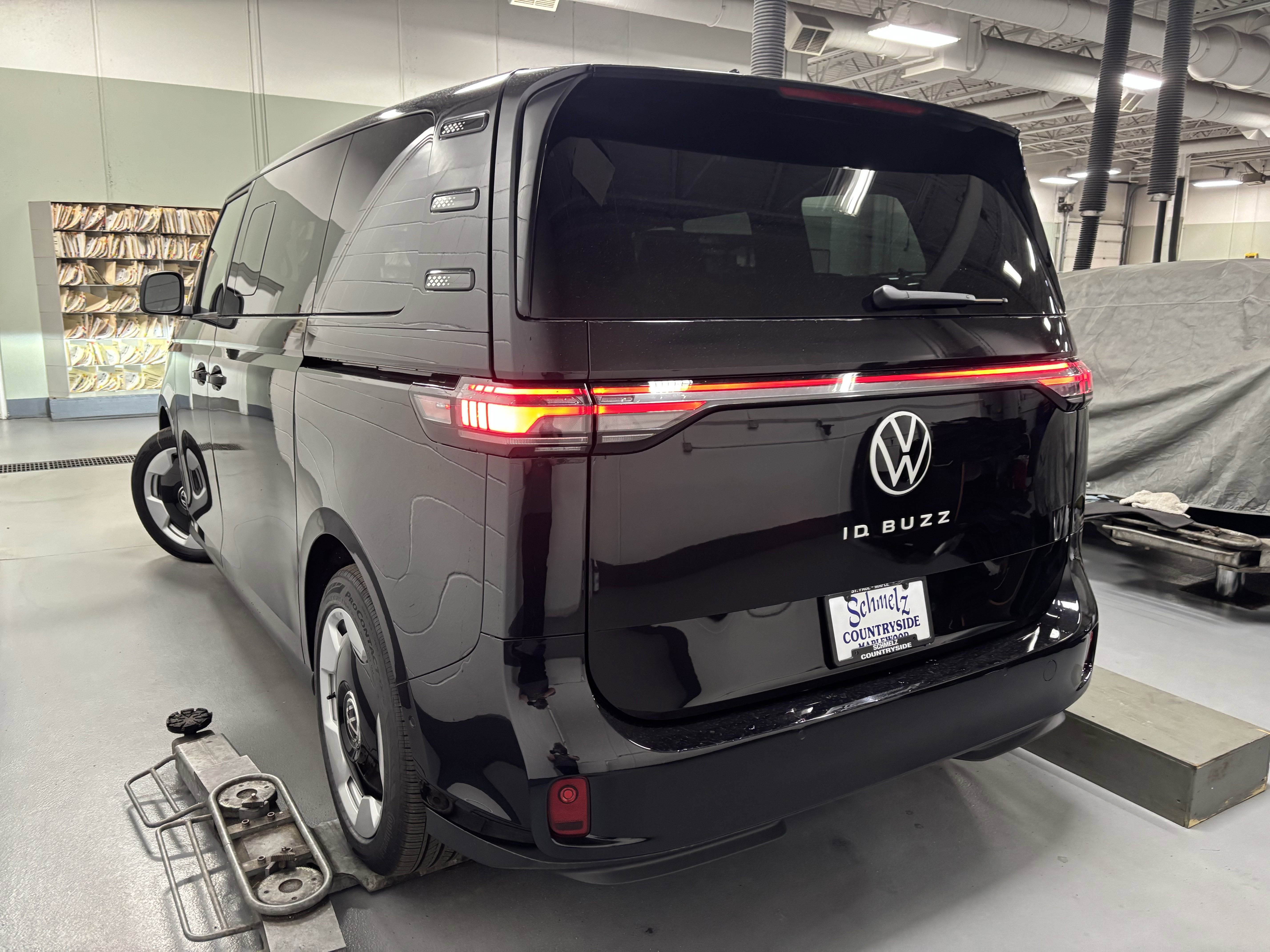 2025 Volkswagen ID. Buzz Pro S