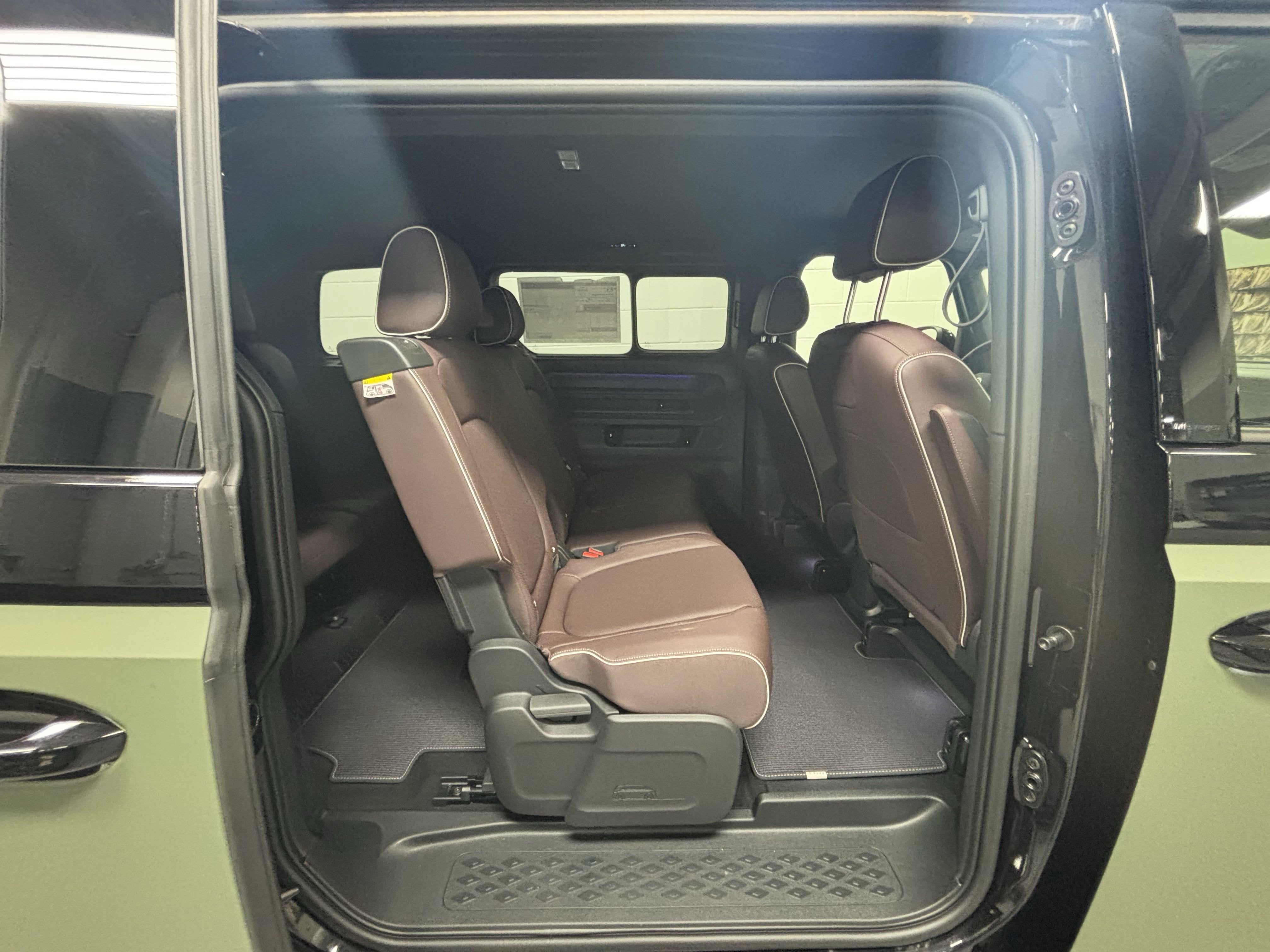 2025 Volkswagen ID. Buzz Pro S