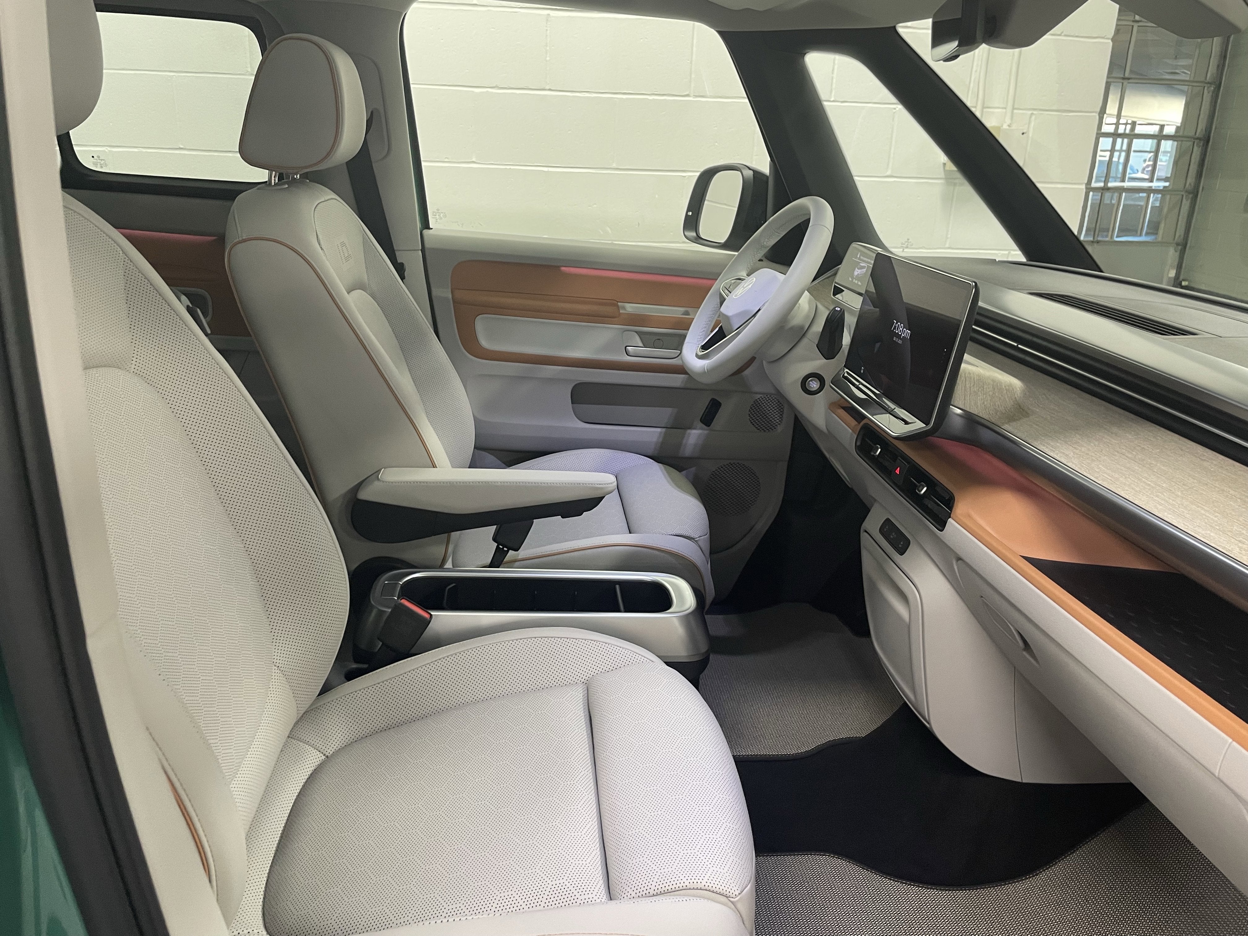 2025 Volkswagen ID. Buzz Pro S Plus