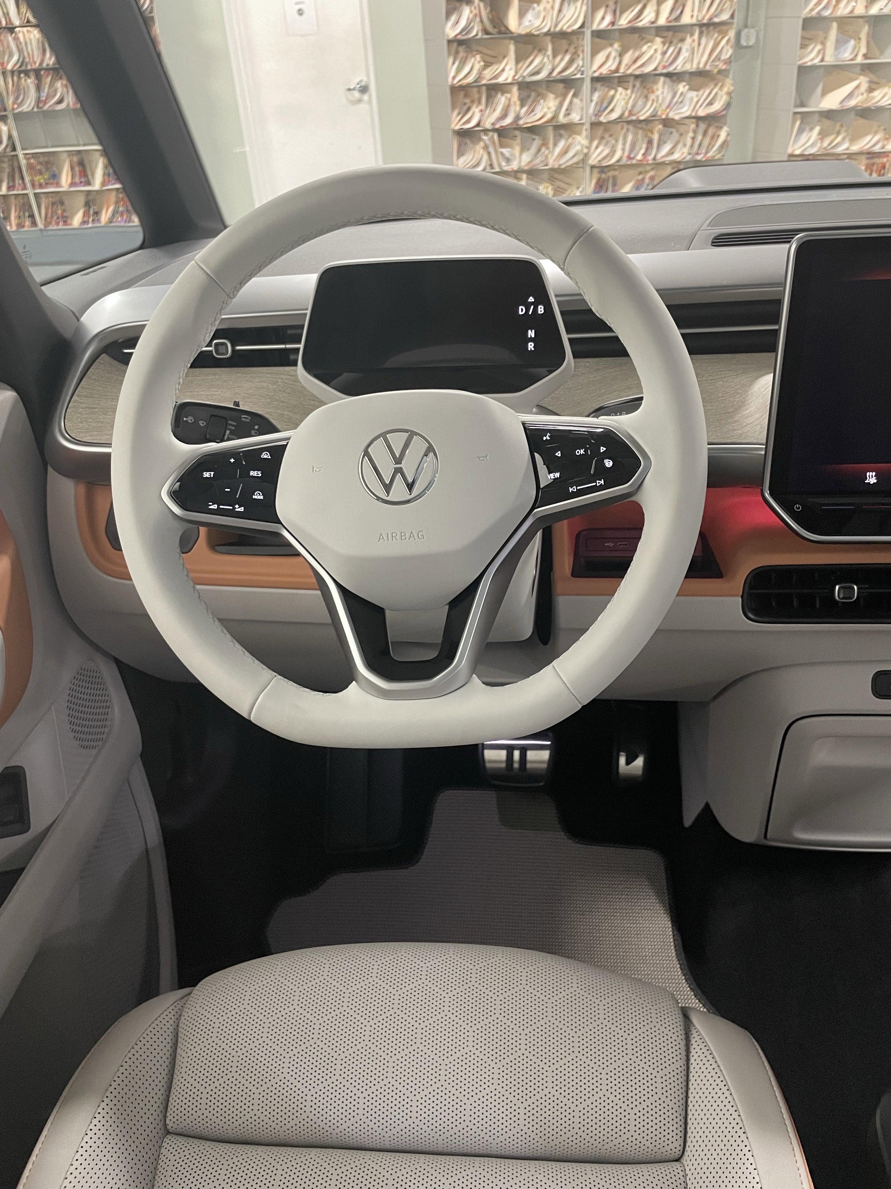 2025 Volkswagen ID. Buzz Pro S Plus