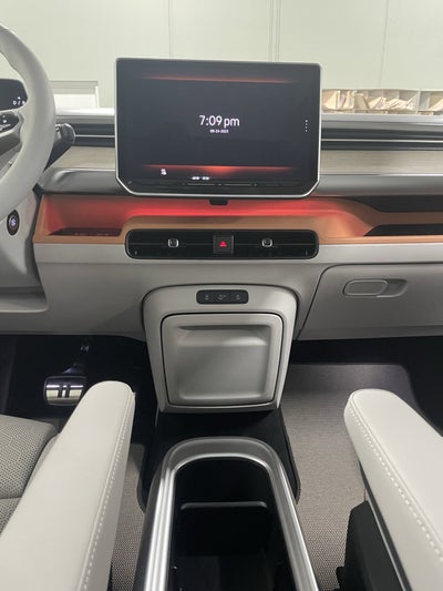 2025 Volkswagen ID. Buzz Pro S Plus