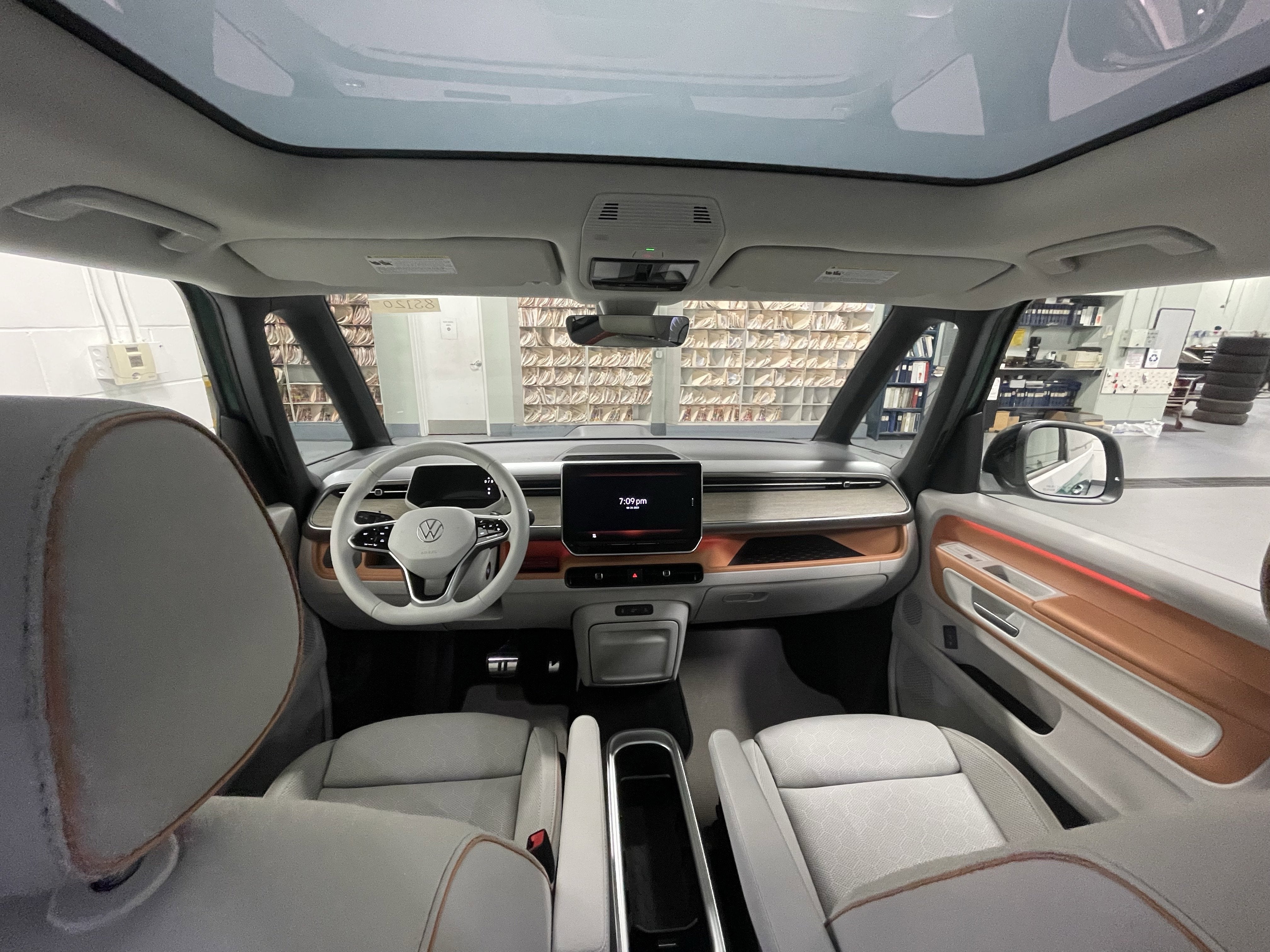 2025 Volkswagen ID. Buzz Pro S Plus