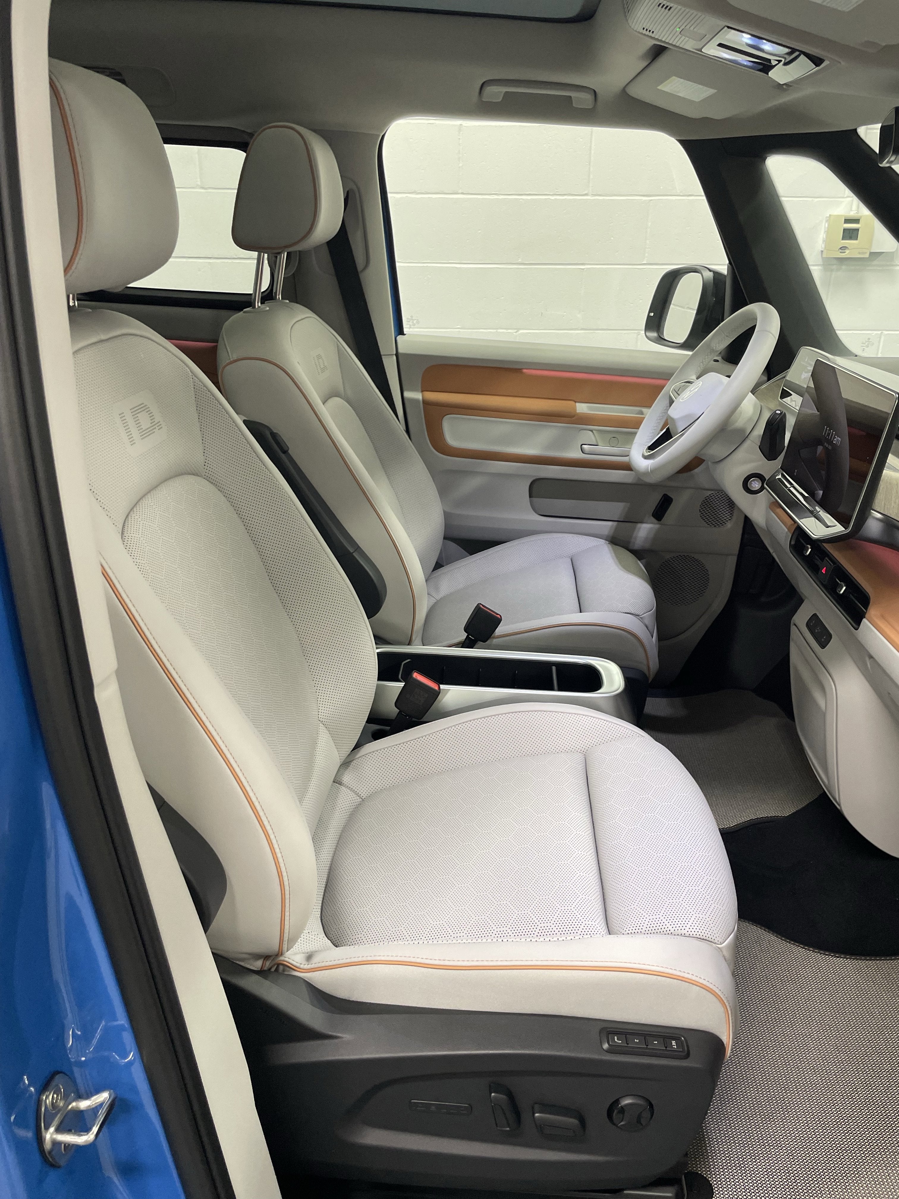 2025 Volkswagen ID. Buzz Pro S Plus