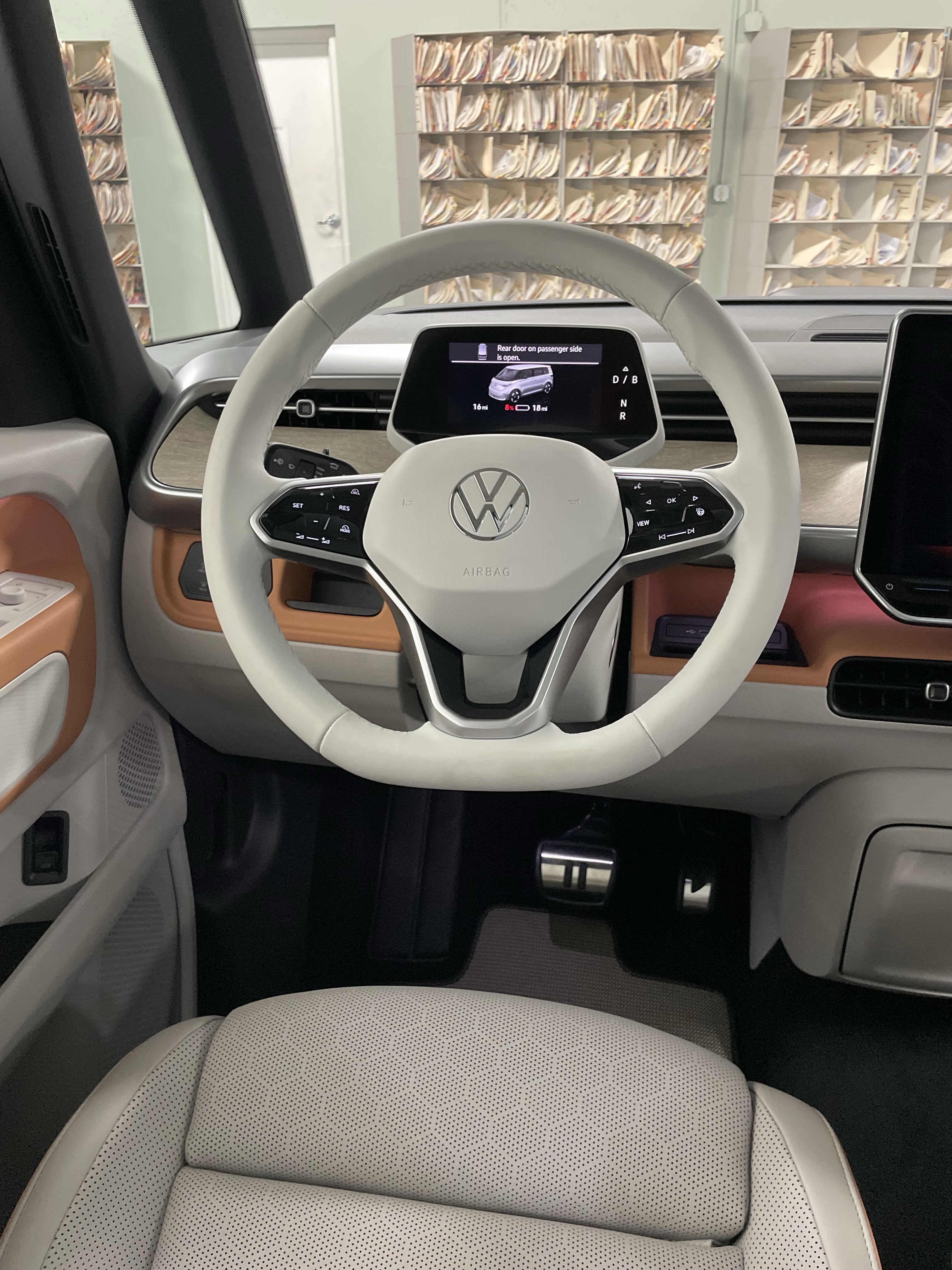 2025 Volkswagen ID. Buzz Pro S Plus