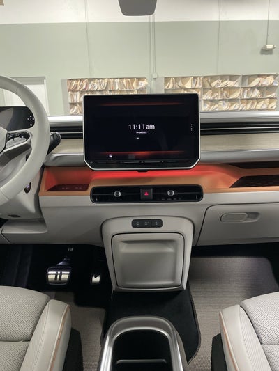 2025 Volkswagen ID. Buzz Pro S Plus