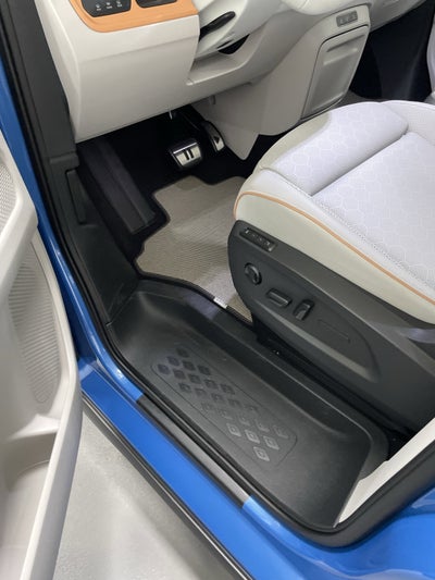 2025 Volkswagen ID. Buzz Pro S Plus