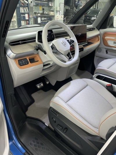 2025 Volkswagen ID. Buzz Pro S Plus