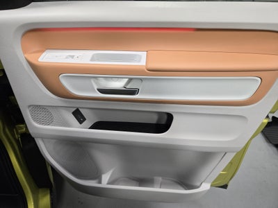 2025 Volkswagen ID. Buzz Pro S Plus