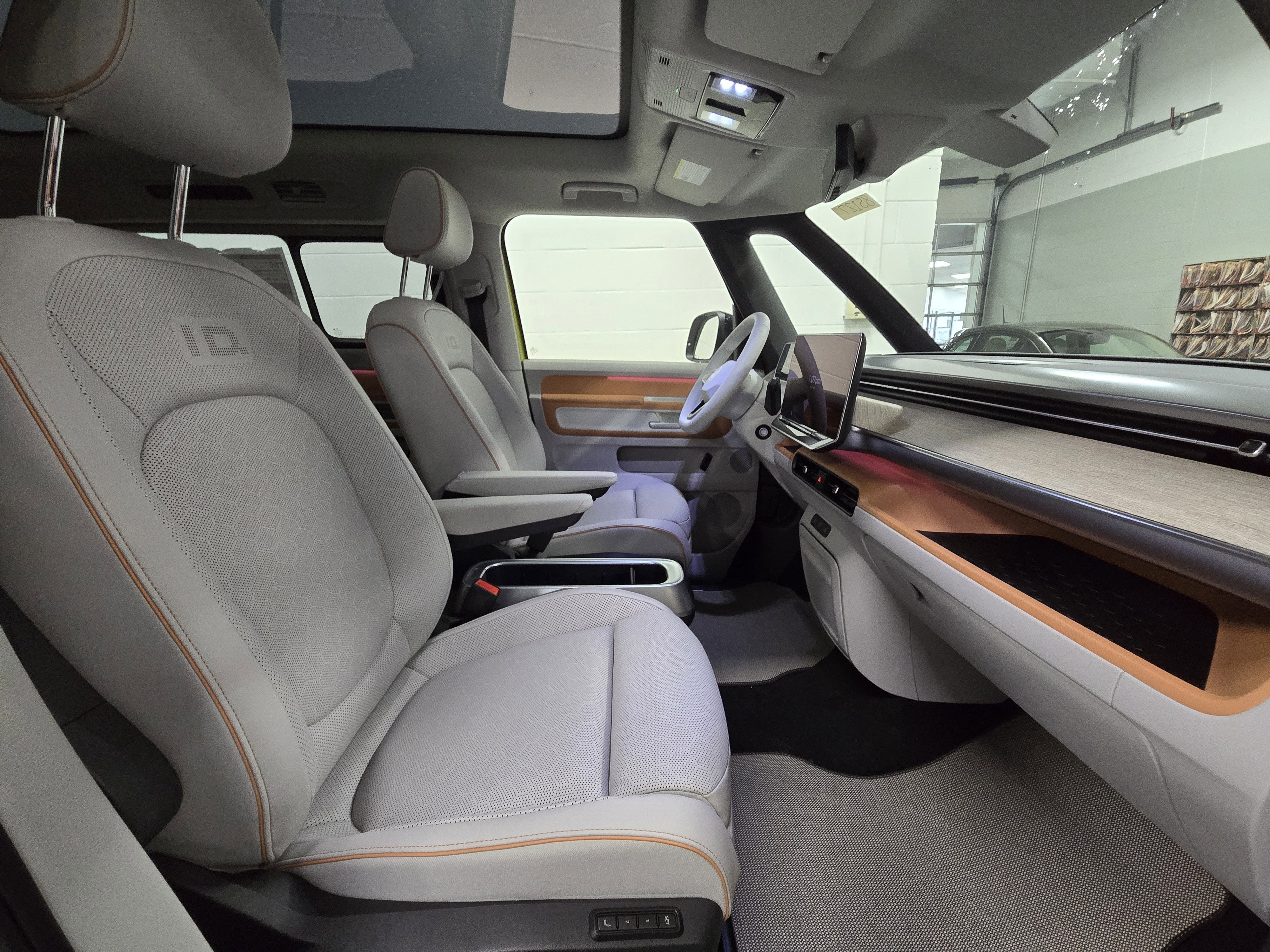 2025 Volkswagen ID. Buzz Pro S Plus