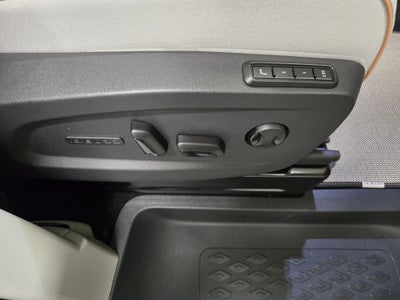 2025 Volkswagen ID. Buzz Pro S Plus