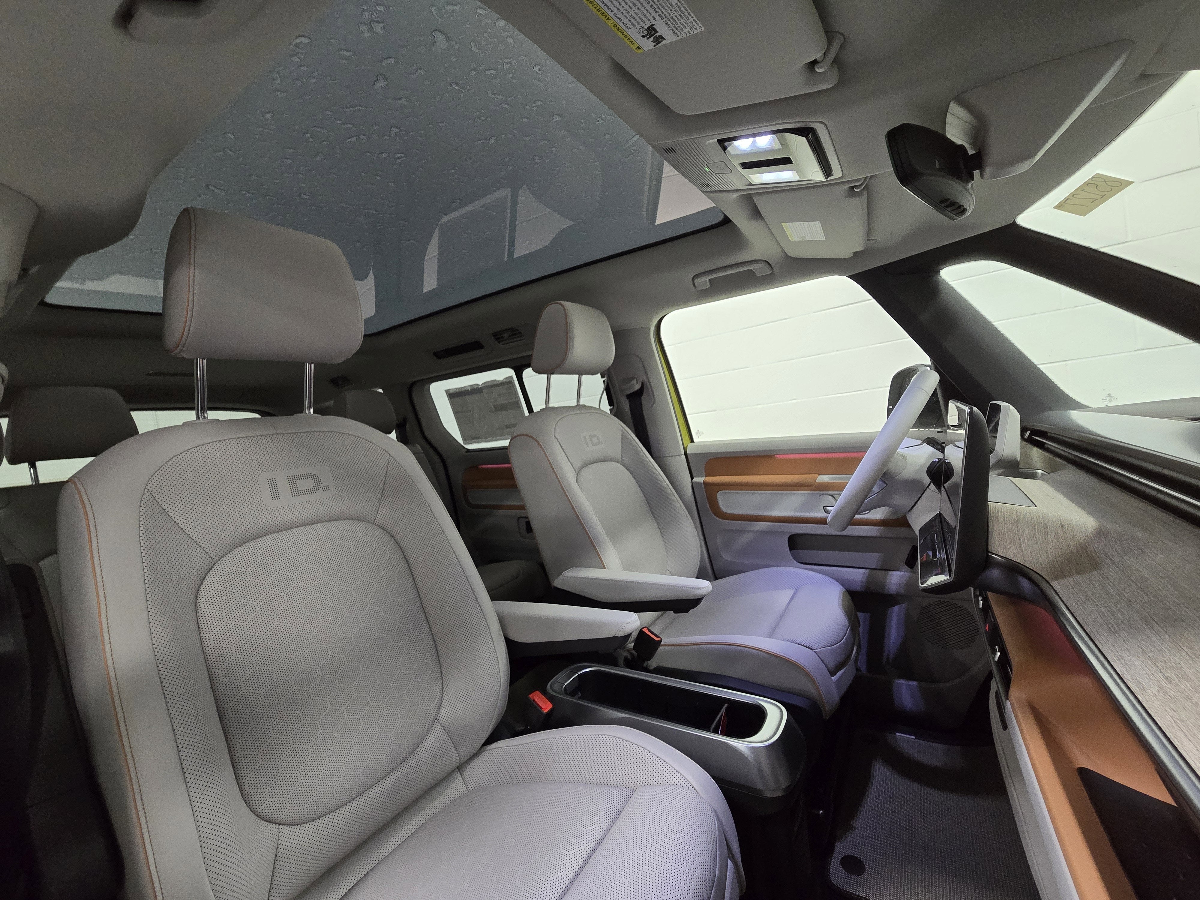 2025 Volkswagen ID. Buzz Pro S Plus