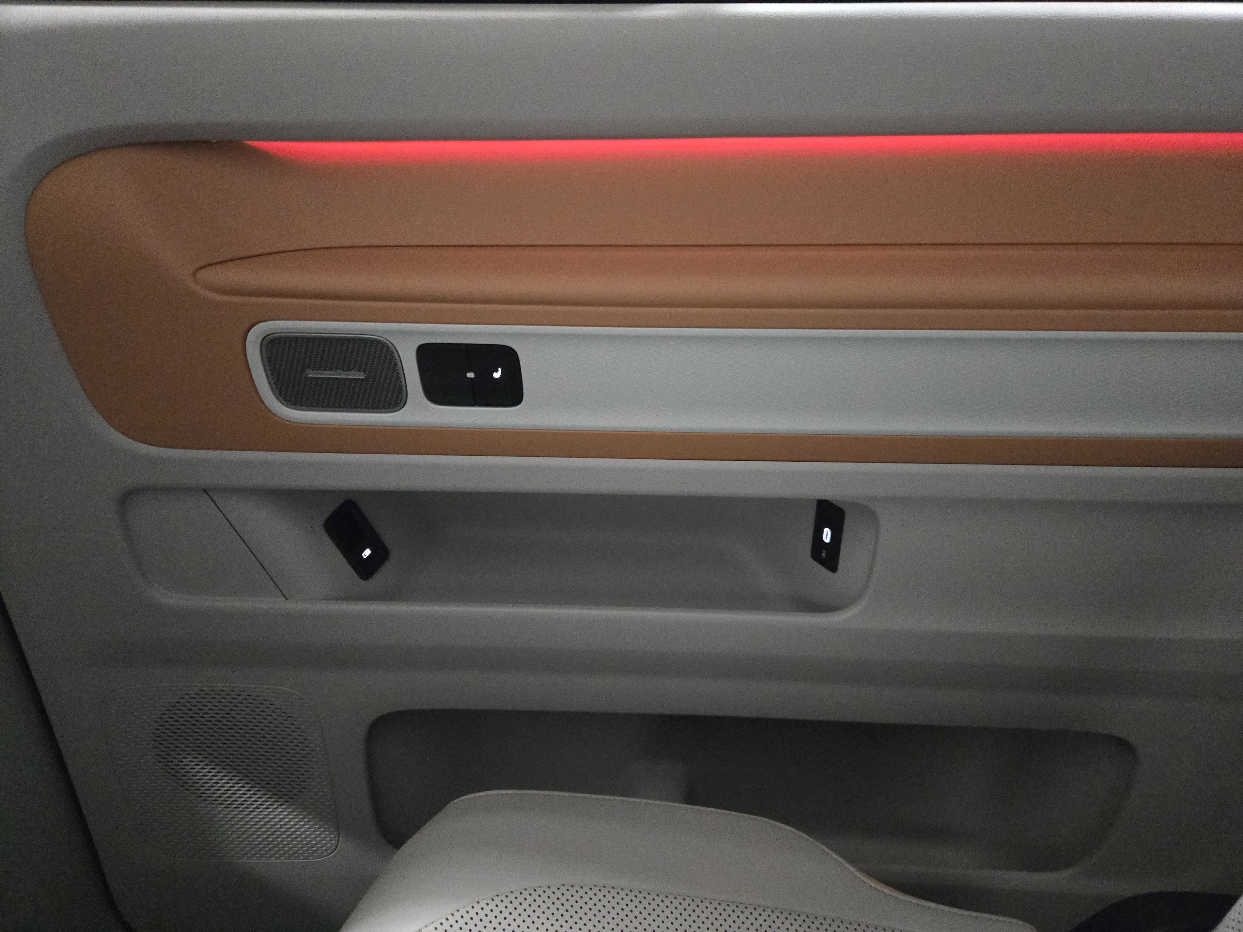 2025 Volkswagen ID. Buzz Pro S Plus