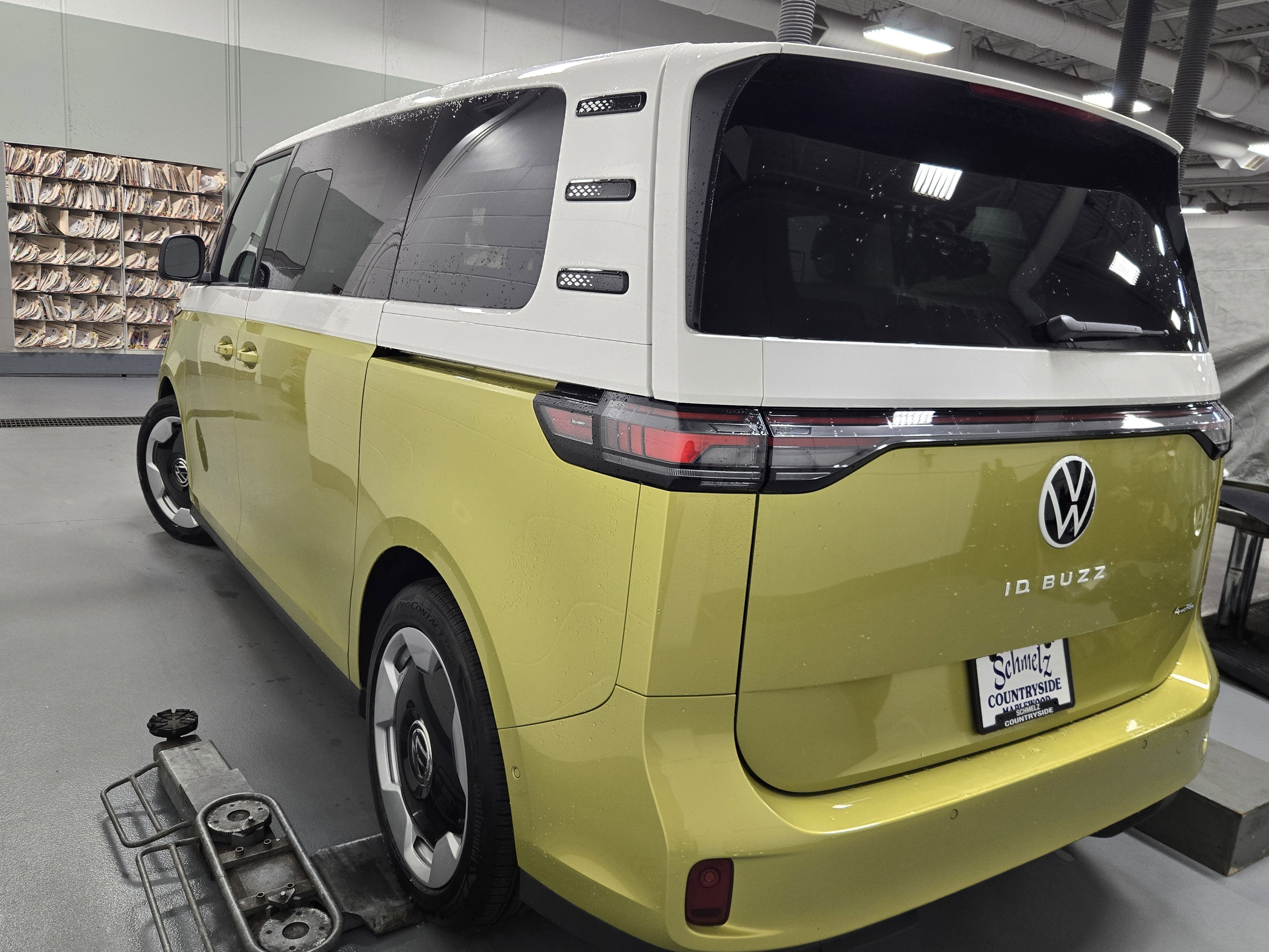 2025 Volkswagen ID. Buzz Pro S Plus