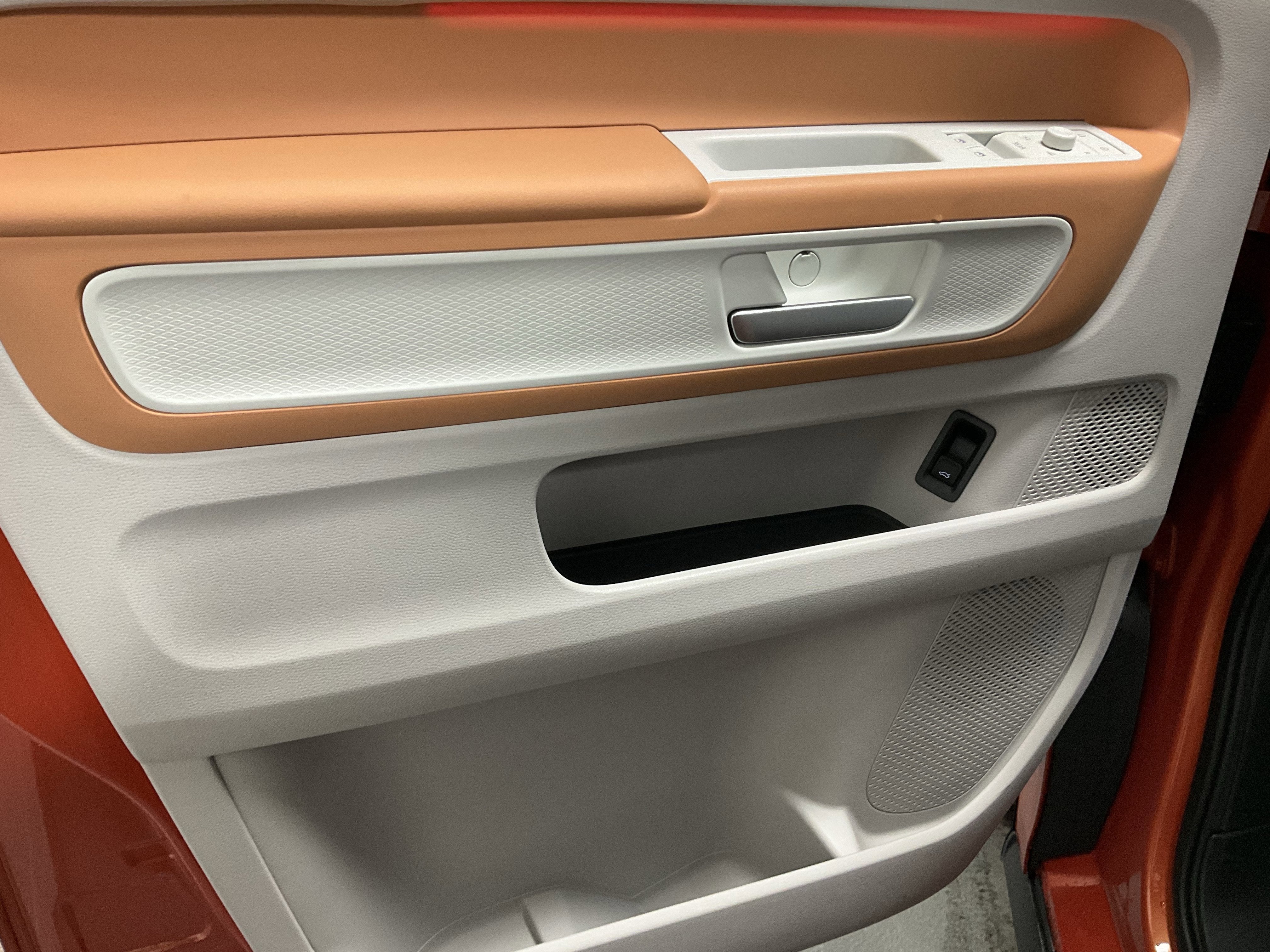 2025 Volkswagen ID. Buzz Pro S Plus