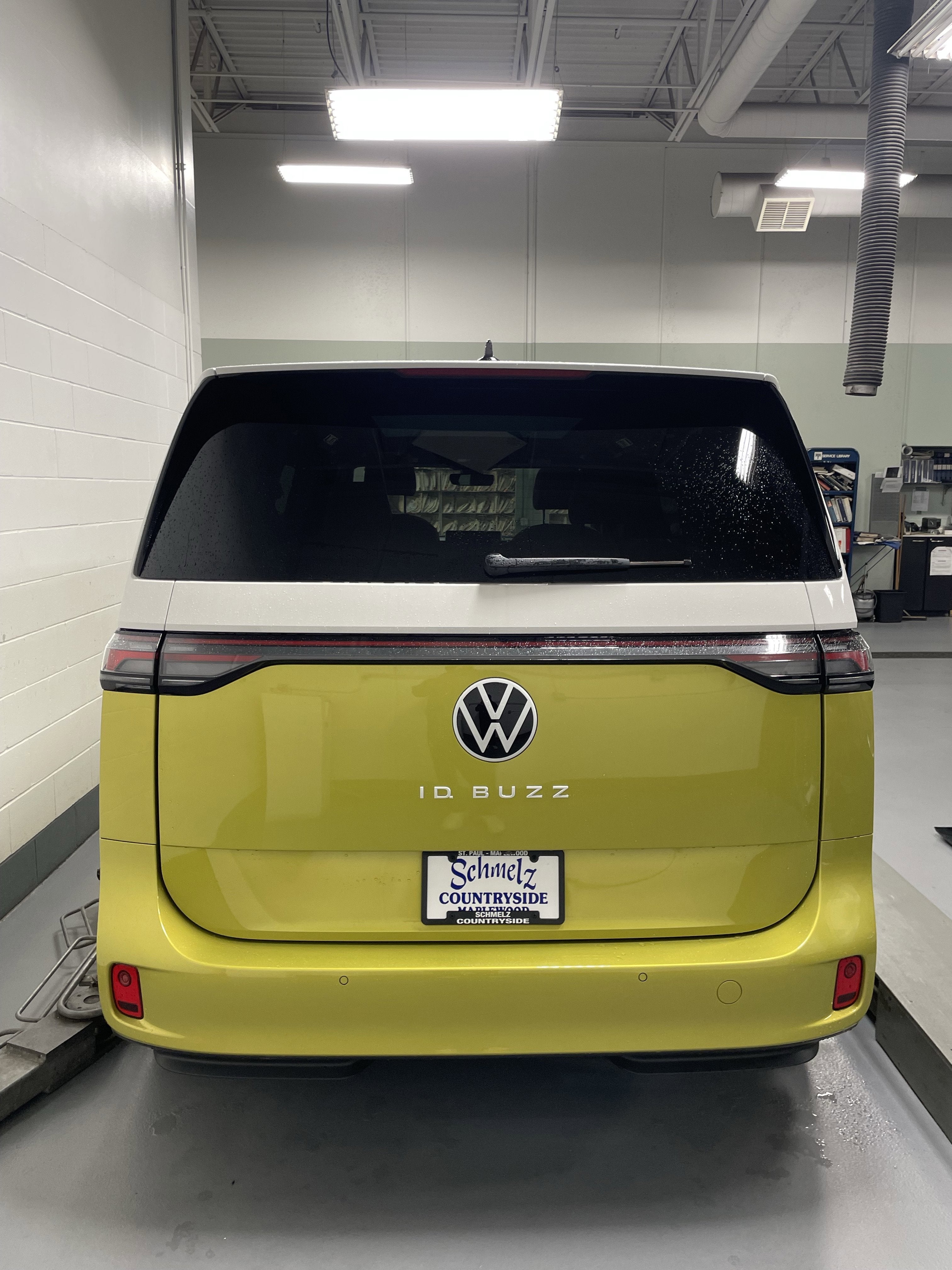 2025 Volkswagen ID. Buzz Pro S Plus