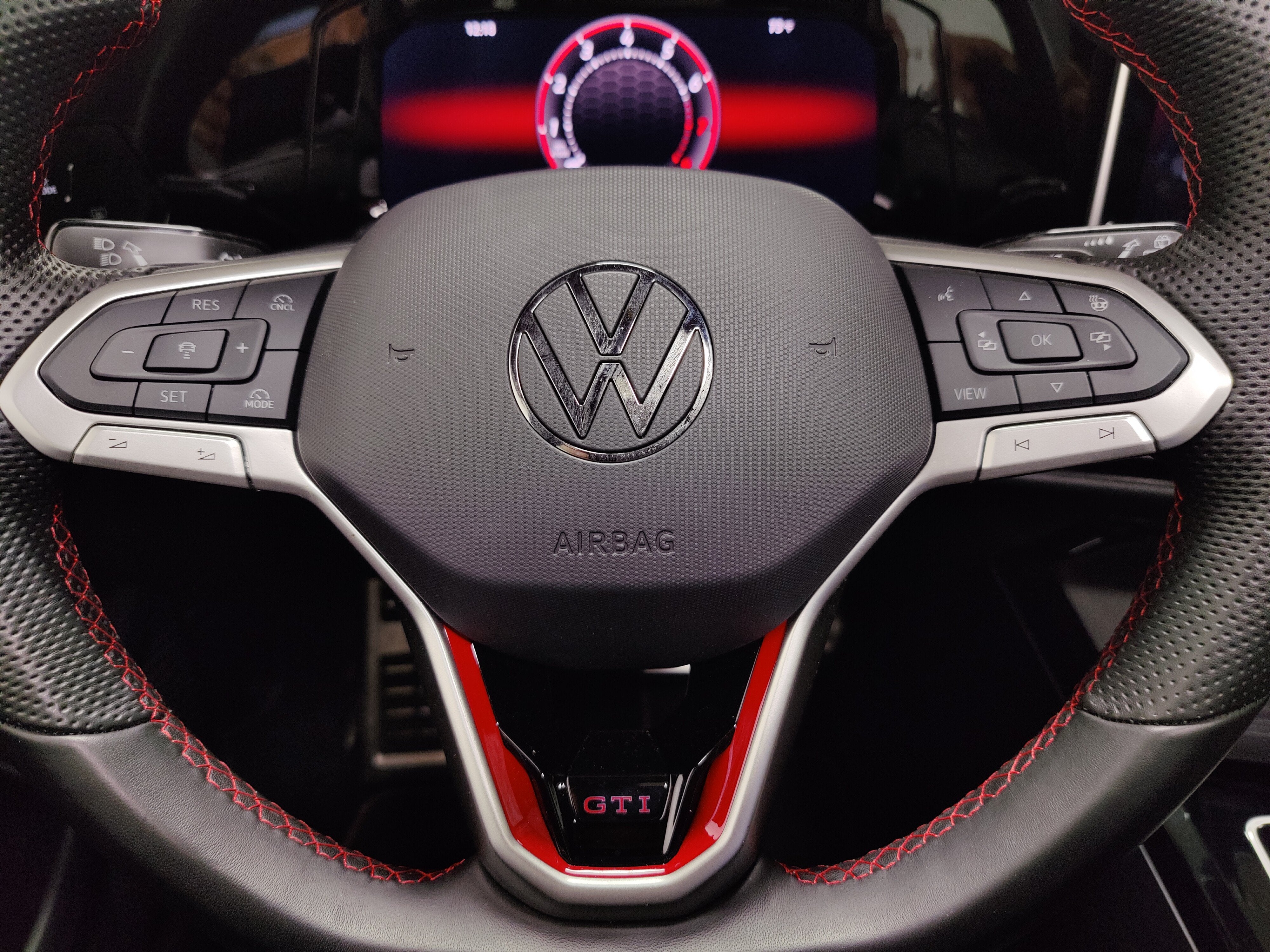 2026 Volkswagen Golf GTI SE Leather Pkg & Sunroof