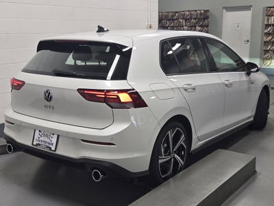 2025 Volkswagen Golf GTI SE