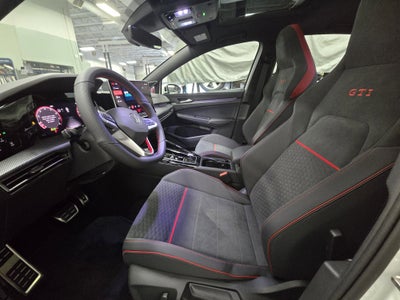 2025 Volkswagen Golf GTI SE