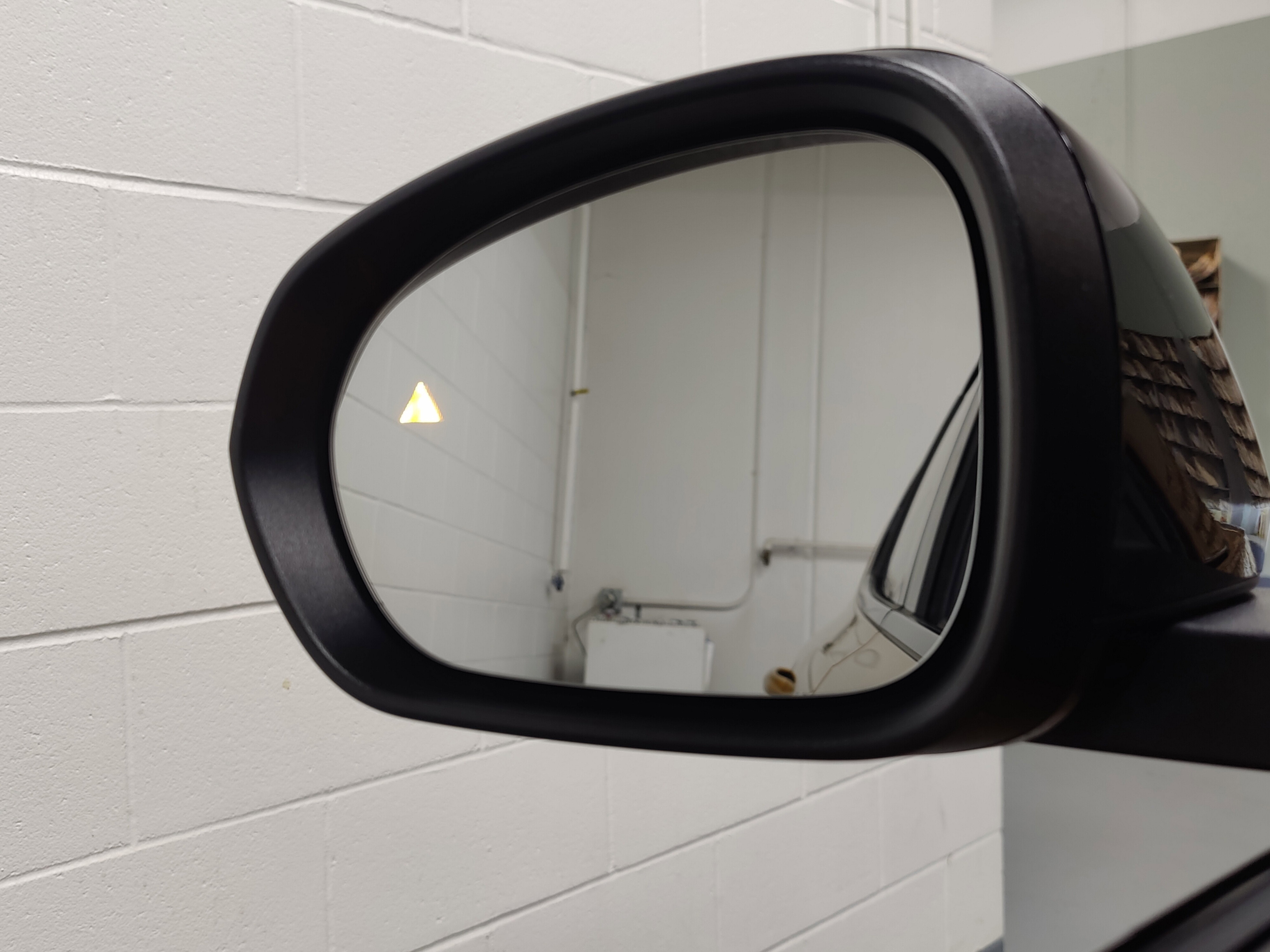 2024 Dodge Hornet R/T eAWD Blacktop w/Track Pkg