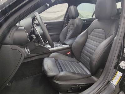 2025 Alfa Romeo Giulia Veloce Premium AWD w/Sunroof
