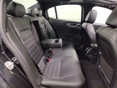 2025 Alfa Romeo Giulia Veloce Premium AWD w/Sunroof