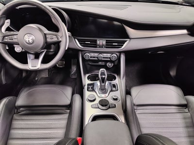 2025 Alfa Romeo Giulia Veloce Premium AWD w/Sunroof