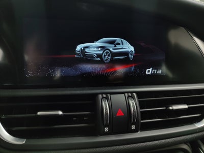 2025 Alfa Romeo Giulia Veloce Premium AWD w/Sunroof