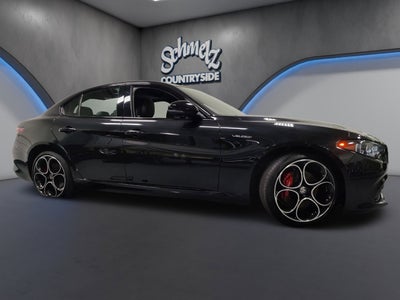 2025 Alfa Romeo Giulia Veloce Premium AWD w/Sunroof