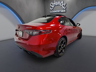 2025 Alfa Romeo Giulia Intensa AWD w/Sunroof & Nav