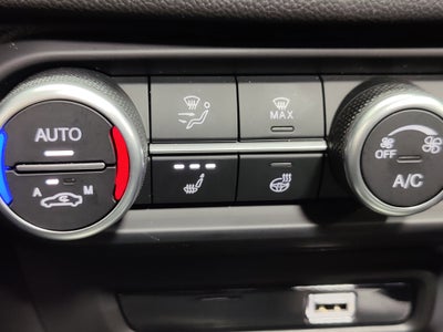 2025 Alfa Romeo Giulia Intensa AWD w/Sunroof & Nav