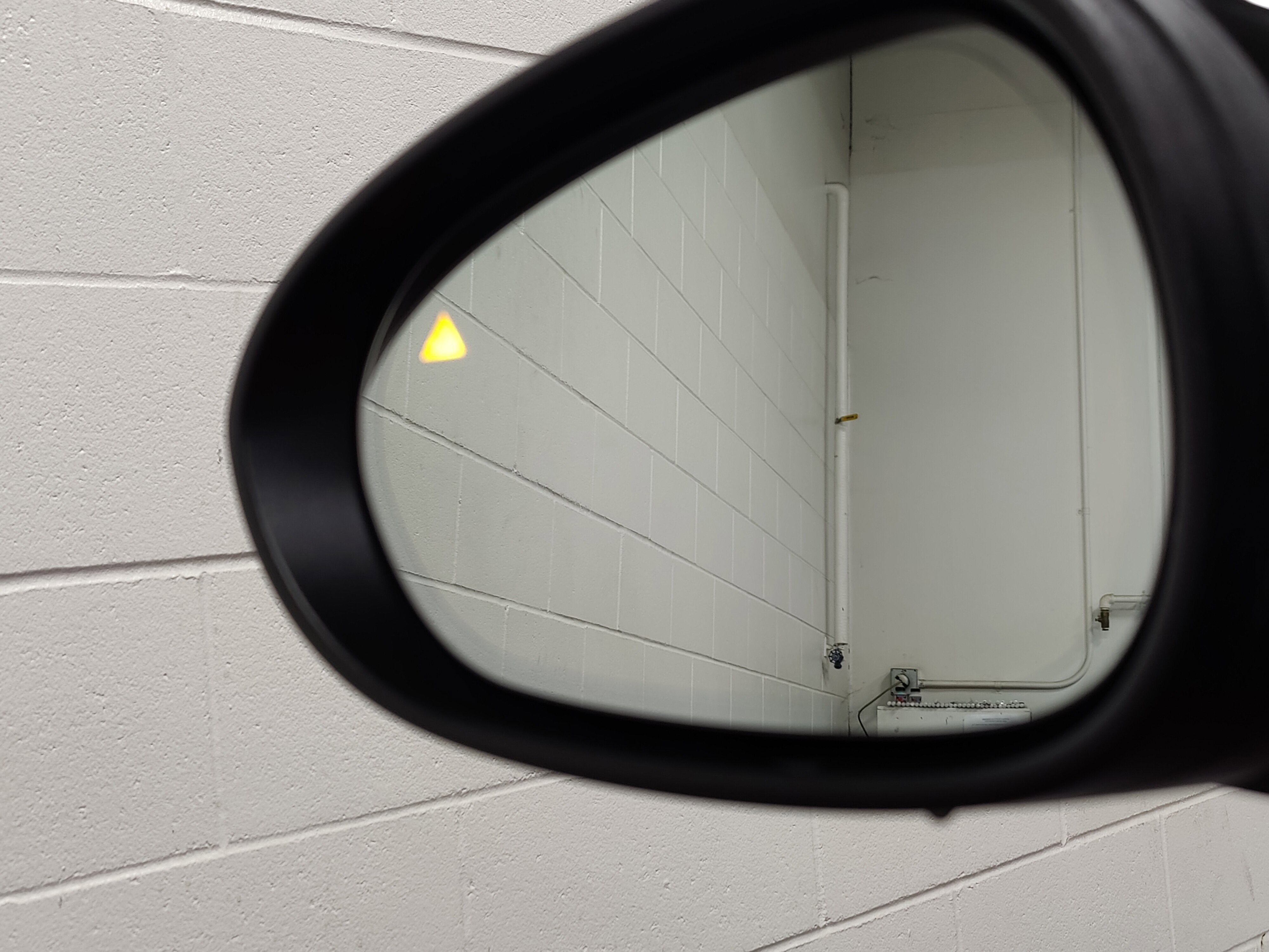 2025 Alfa Romeo Giulia Intensa AWD w/Sunroof & Nav