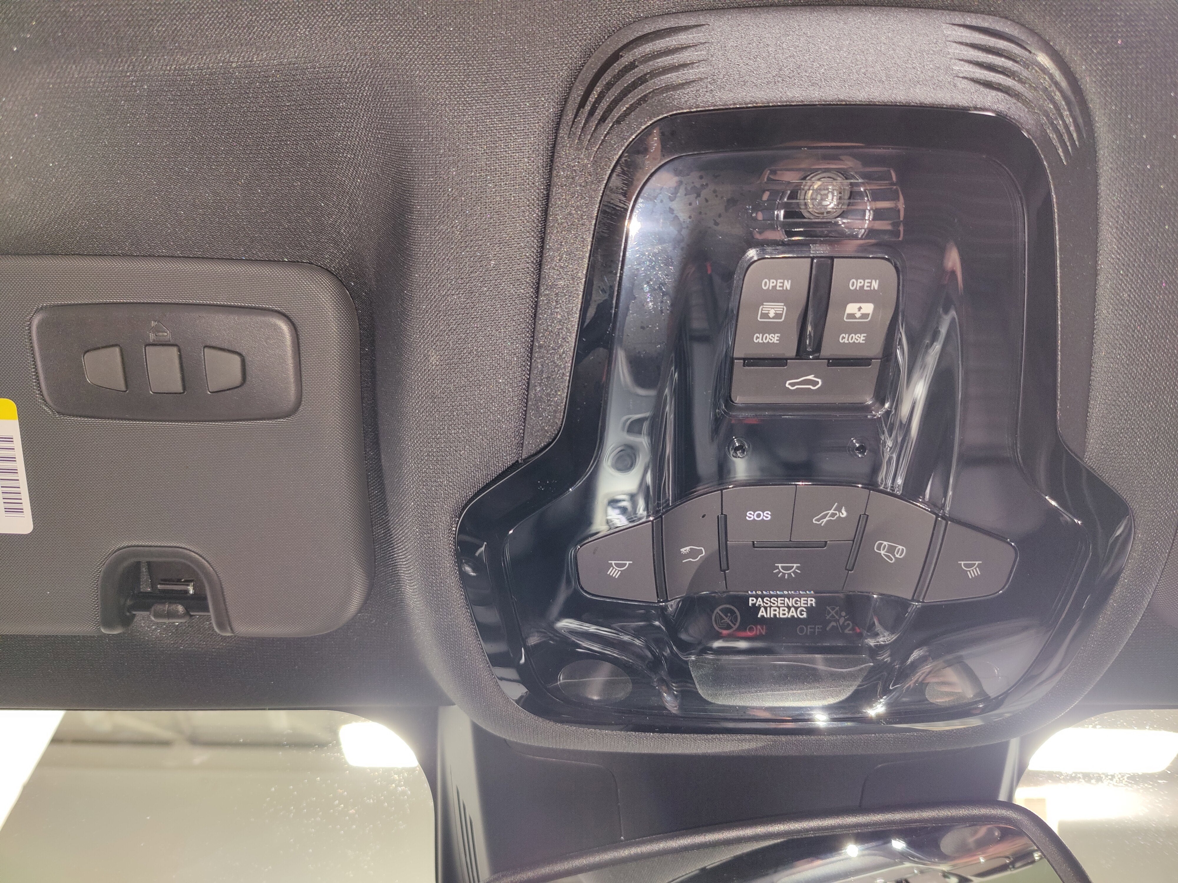 2025 Alfa Romeo Giulia Intensa AWD w/Sunroof & Nav