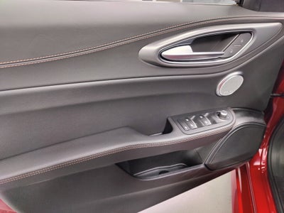 2025 Alfa Romeo Giulia Intensa AWD w/Sunroof & Nav