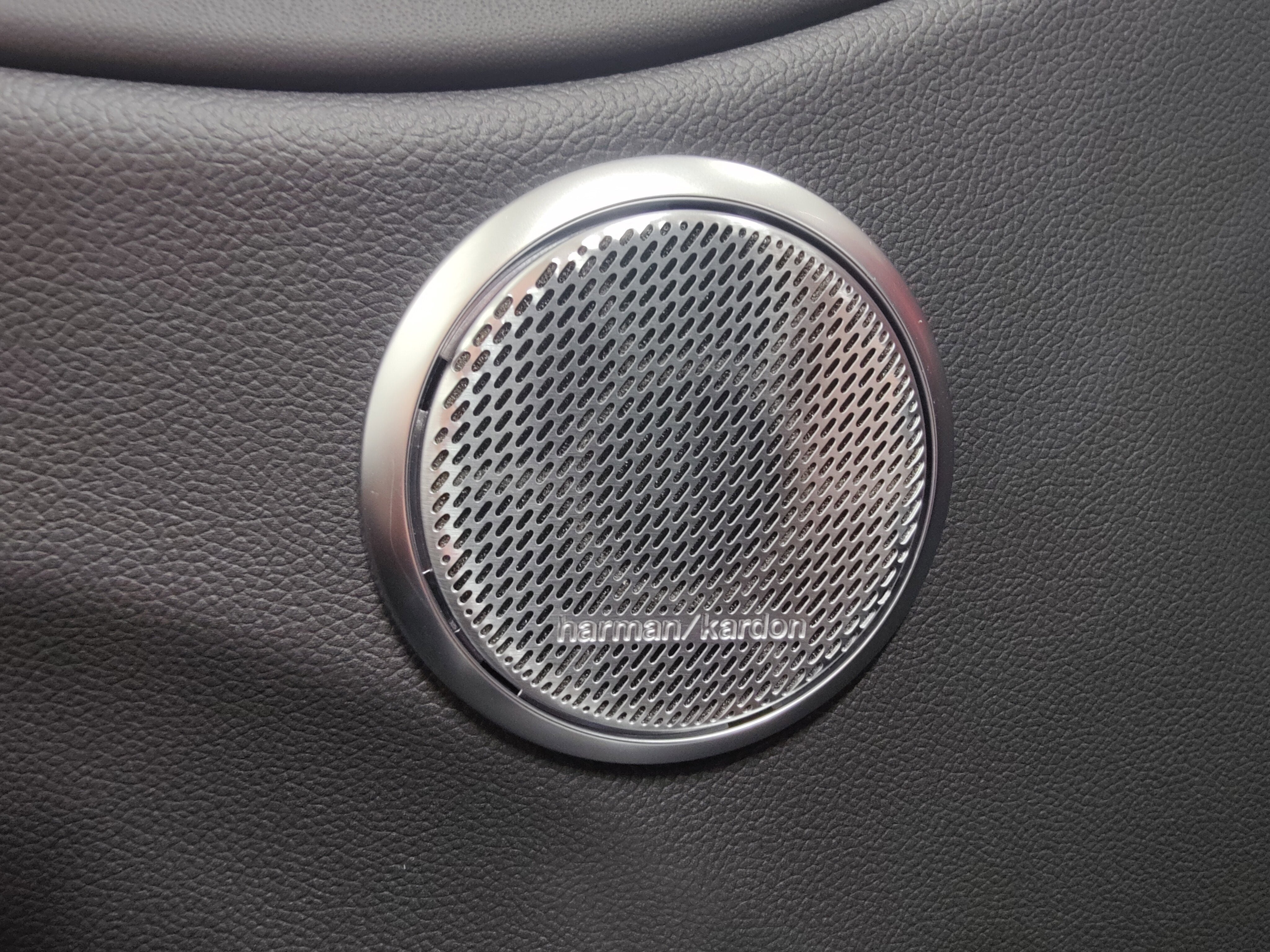 2025 Alfa Romeo Giulia Intensa AWD w/Sunroof & Nav