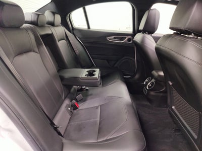 2024 Alfa Romeo Giulia Ti AWD w/Sunroof/Nav