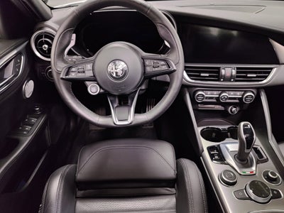 2024 Alfa Romeo Giulia Premium Veloce AWD w/Sunroof/Activ Asst