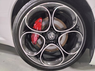 2024 Alfa Romeo Giulia Premium Veloce AWD w/Sunroof/Activ Asst