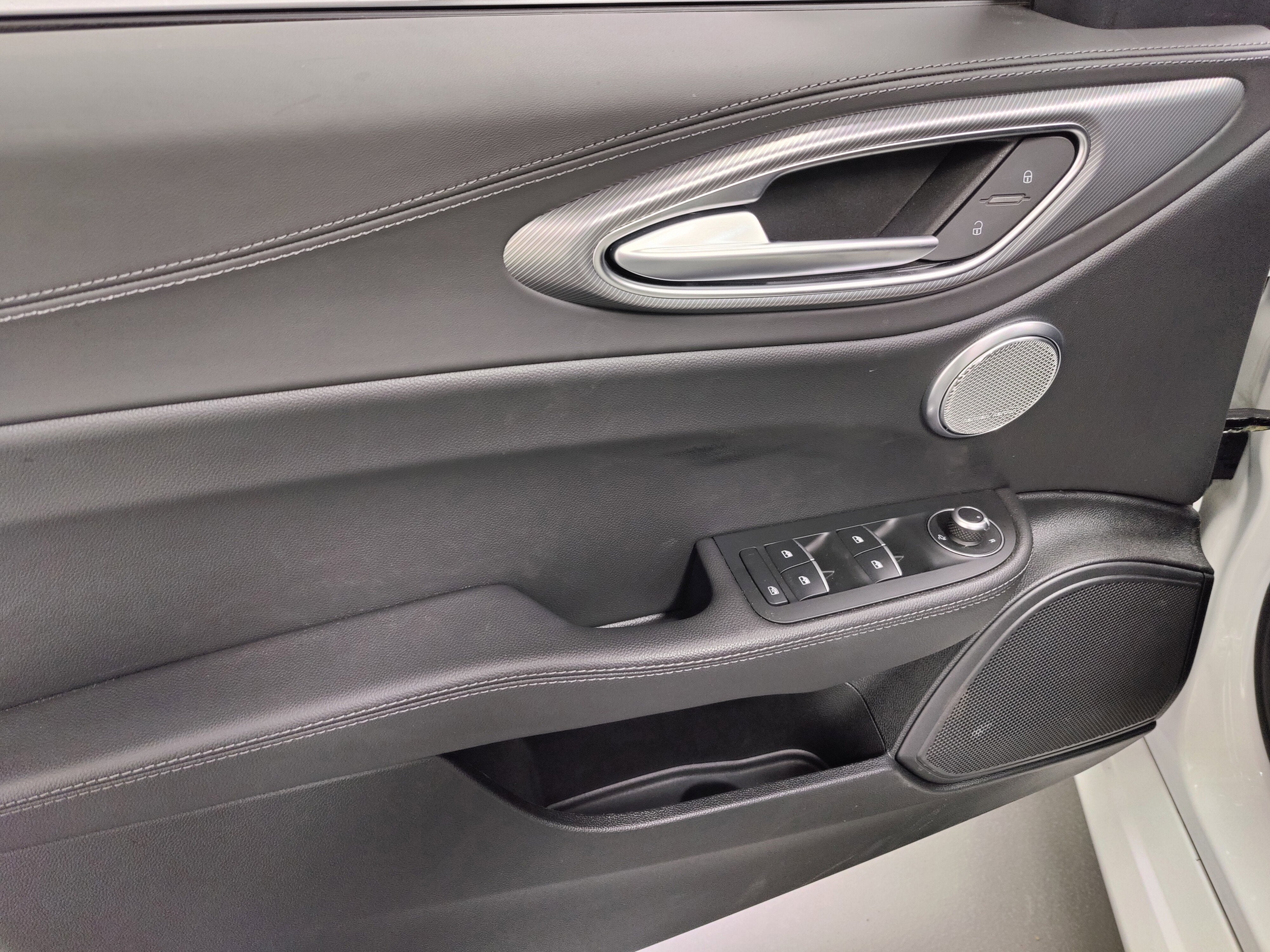 2024 Alfa Romeo Giulia Premium Veloce AWD w/Sunroof/Activ Asst