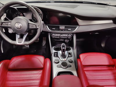 2022 Alfa Romeo Giulia Veloce Premium AWD w/Sunroof/nav